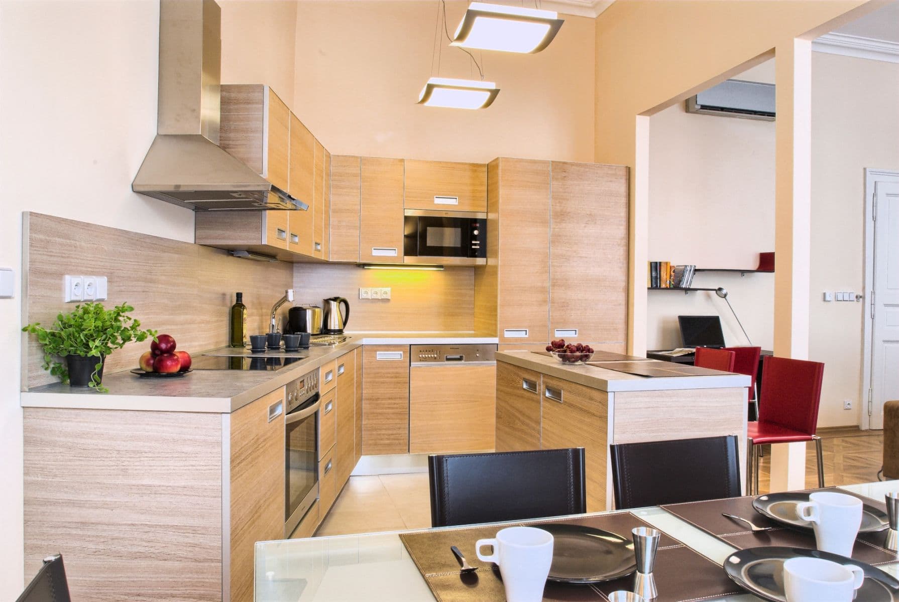 Pronájem bytu  90 m², Karoliny Světlé, Praha, Praha