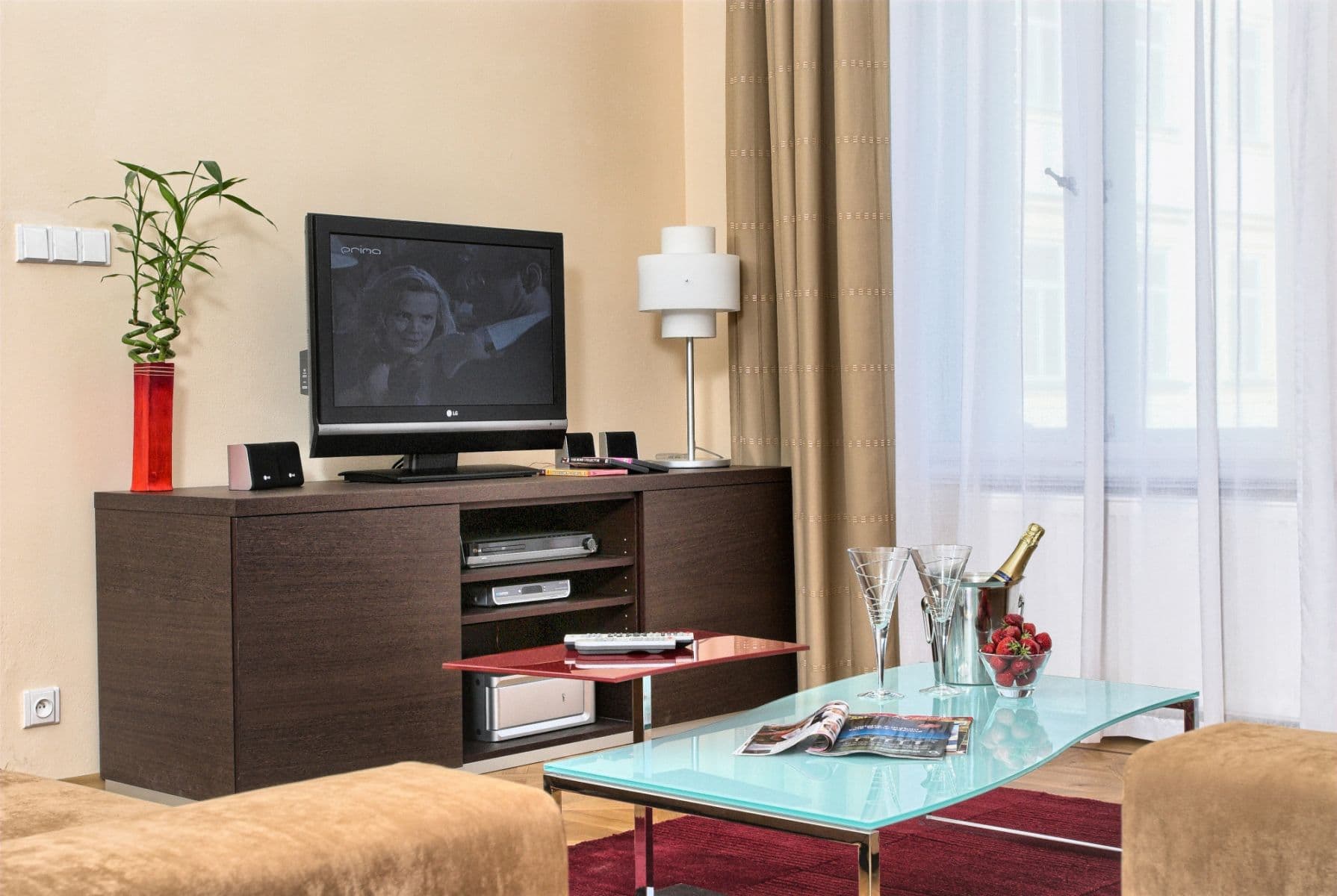 Pronájem bytu  90 m², Karoliny Světlé, Praha, Praha