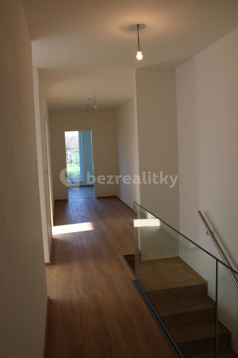Prodej domu 226 m², pozemek 843 m², Syrovice, Jihomoravský kraj