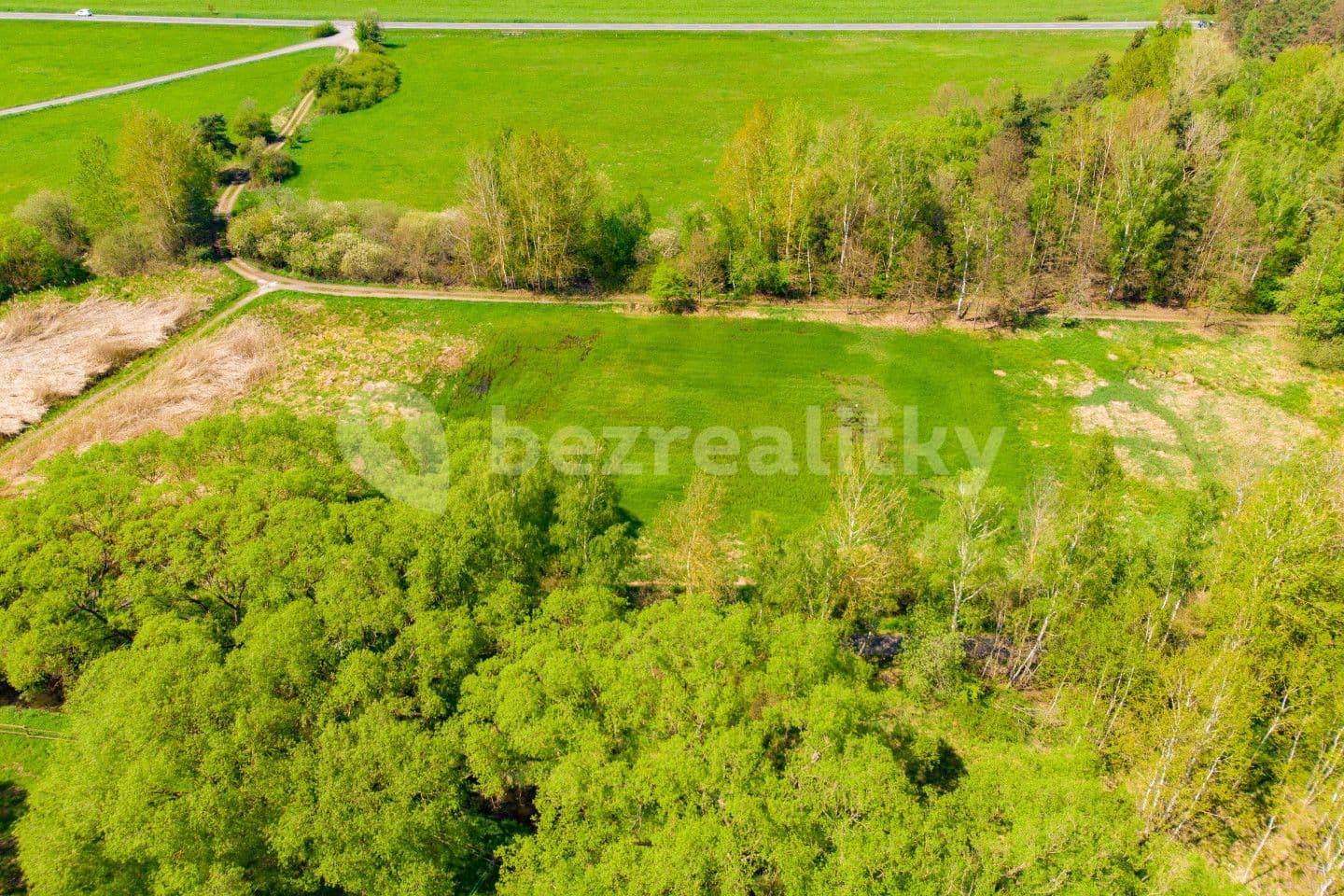 Prodej pozemku 3.874 m², Líně, Plzeňský kraj