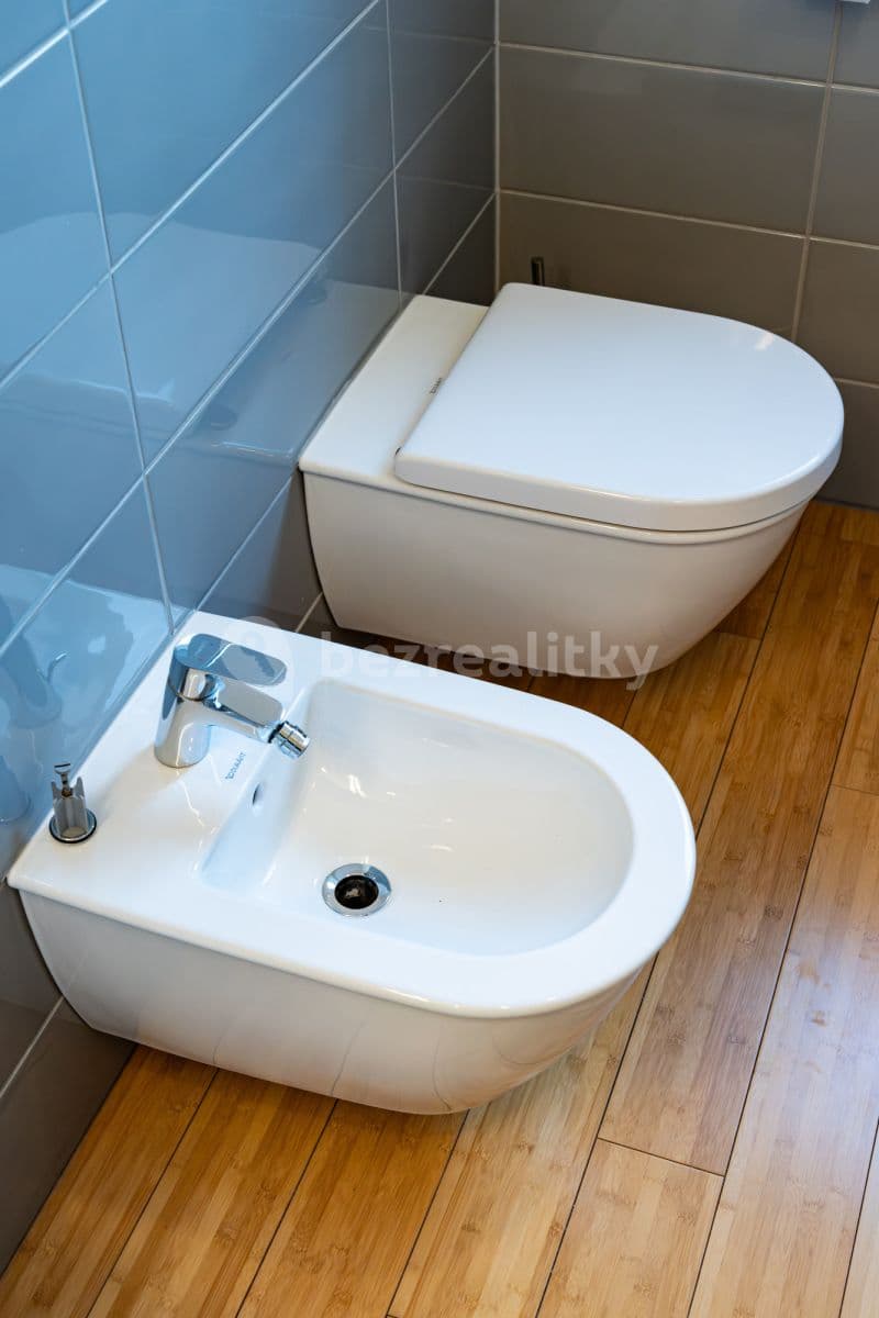 Pronájem bytu  110 m², Záhořanského, Praha, Praha