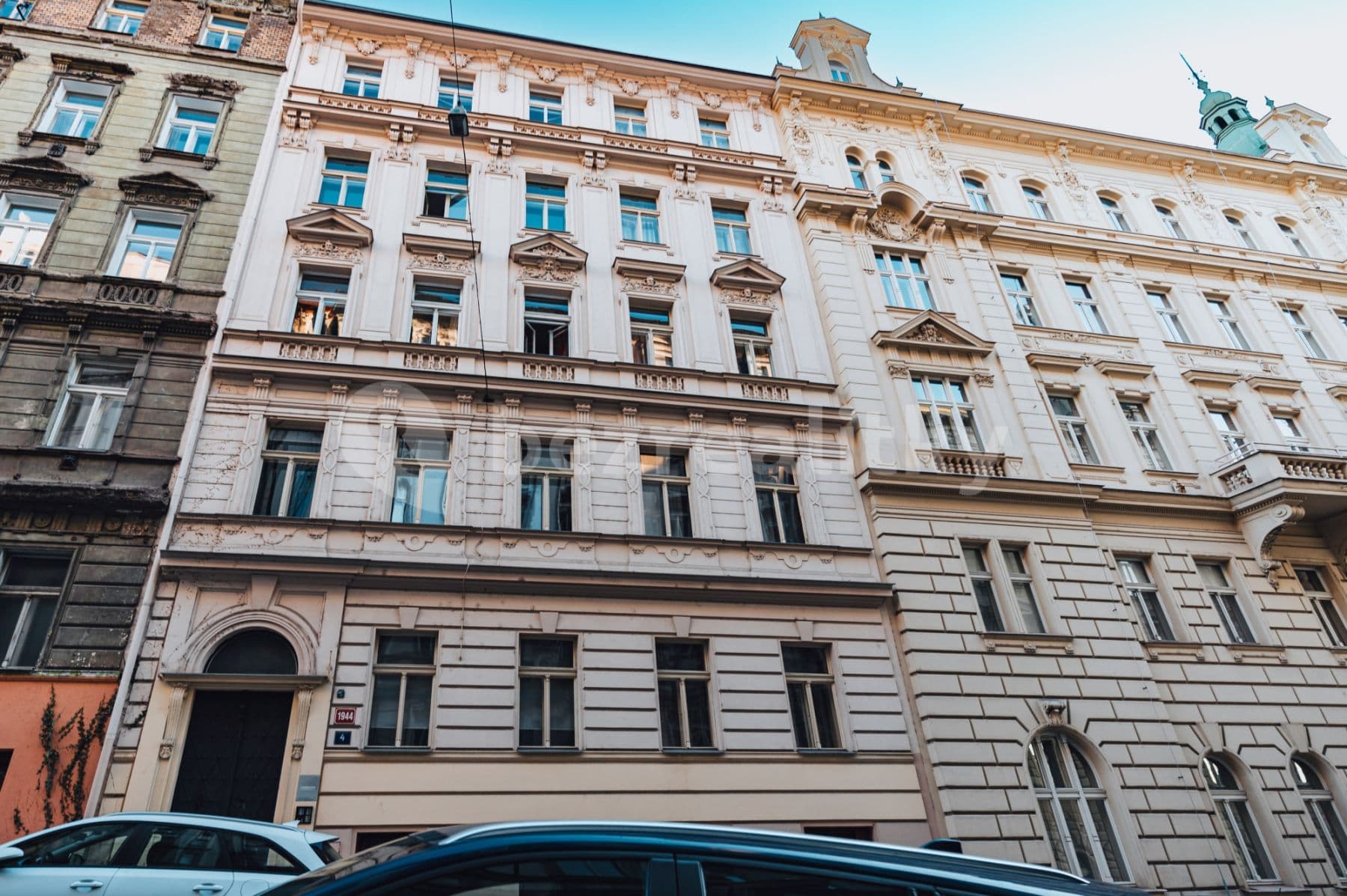 Pronájem bytu  110 m², Záhořanského, Praha, Praha