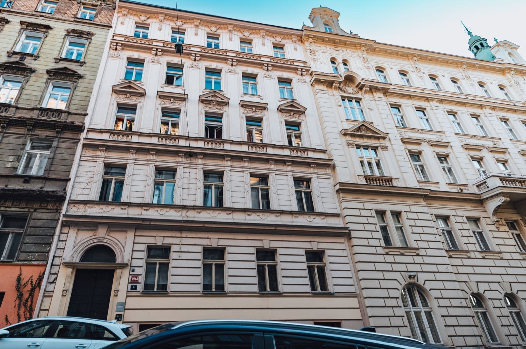 Pronájem bytu  110 m², Záhořanského, Praha, Praha