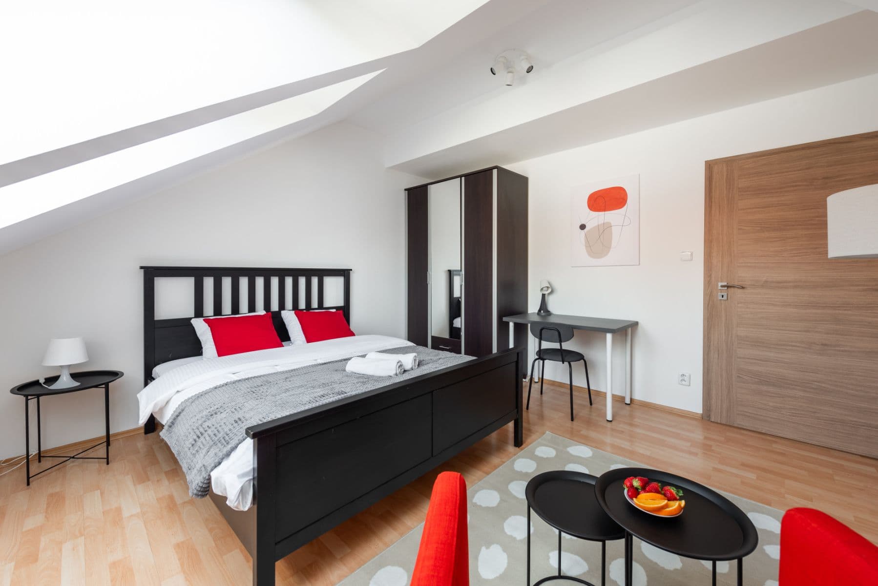 Pronájem bytu  90 m², Grafická, Praha, Praha