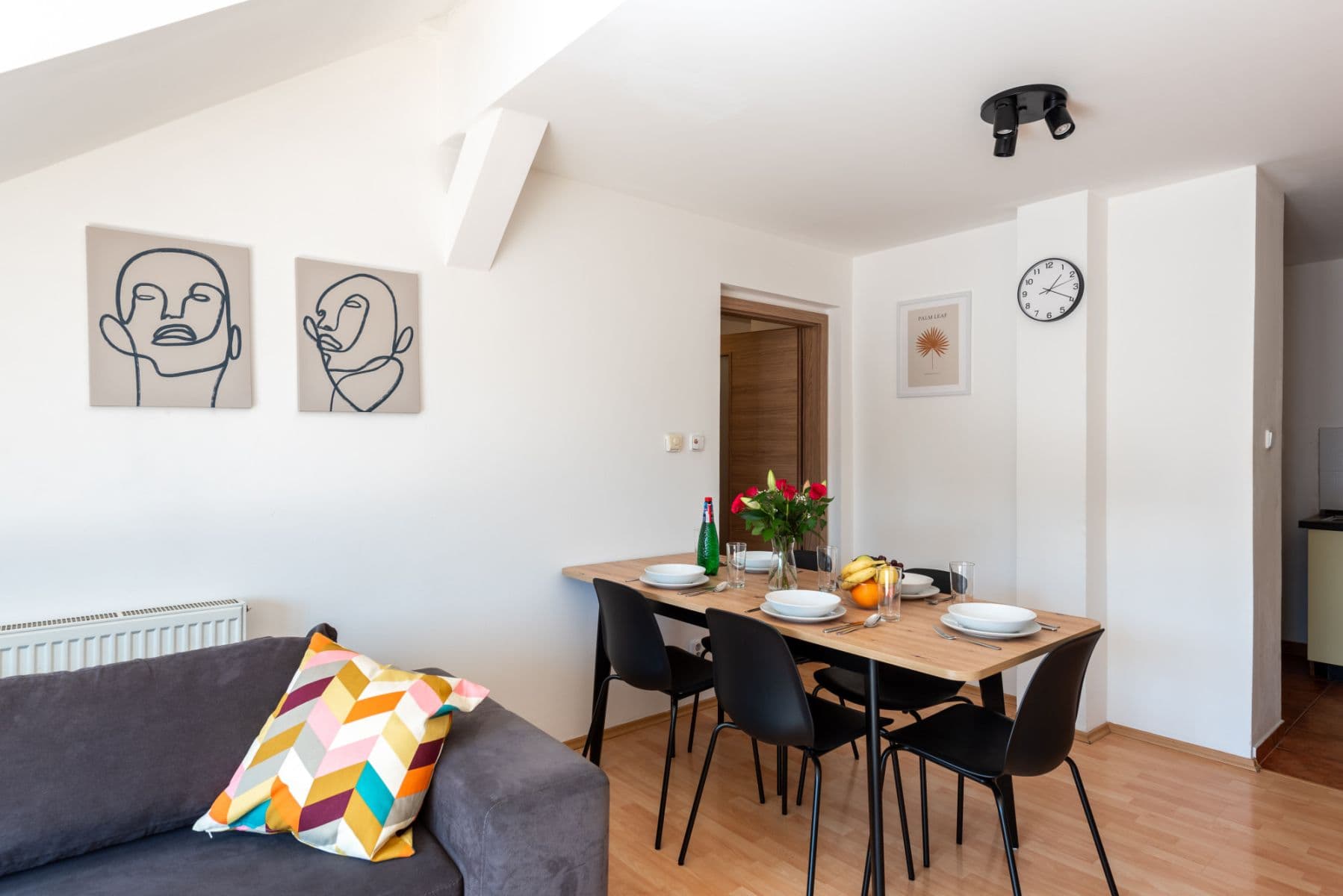 Pronájem bytu  90 m², Grafická, Praha, Praha