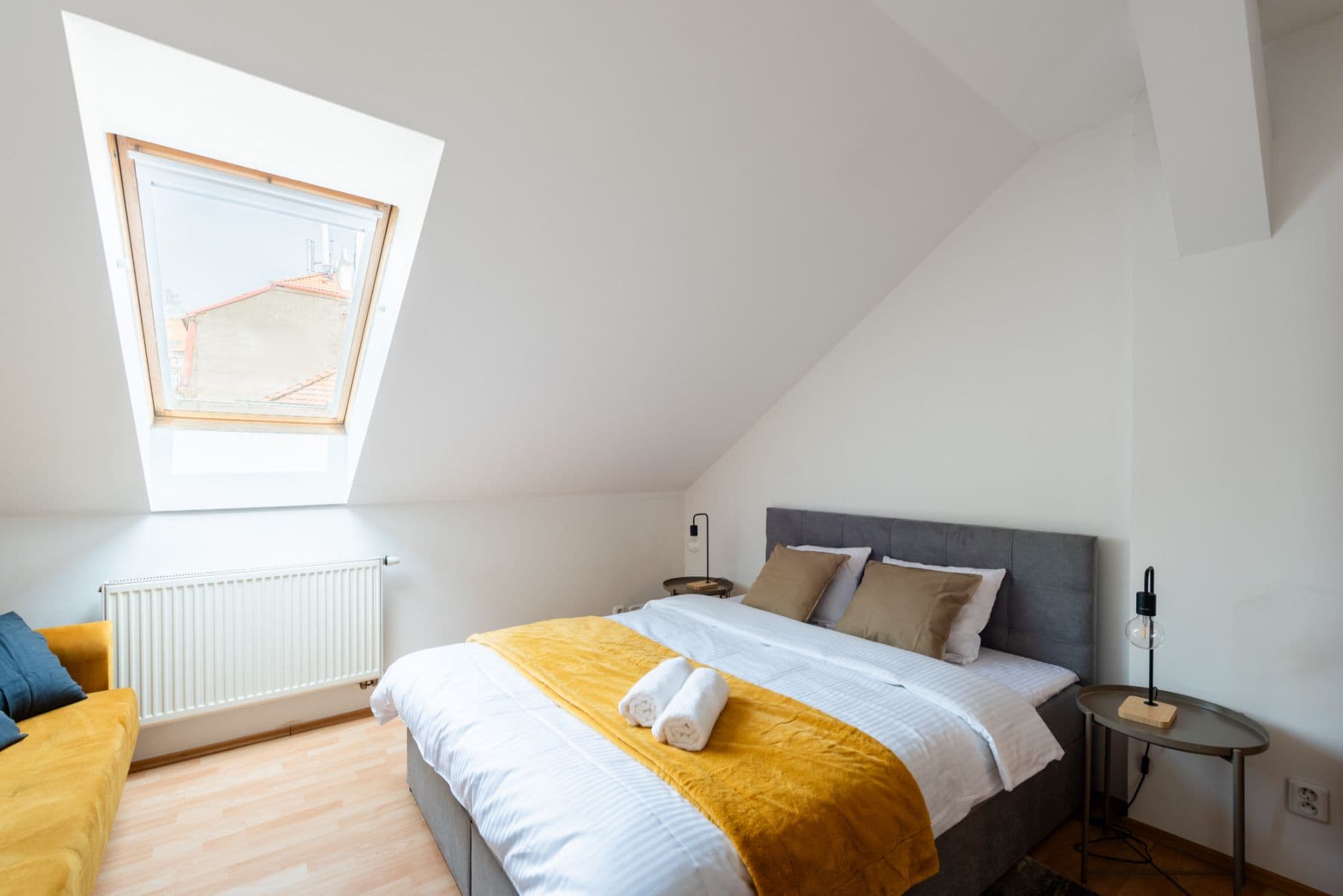 Pronájem bytu  90 m², Grafická, Praha, Praha