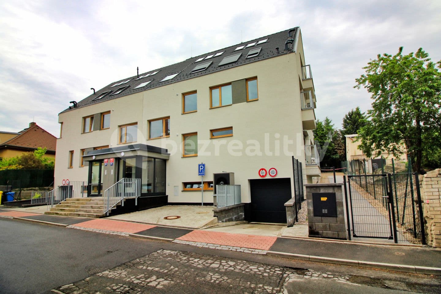 Prodej bytu 4+kk 95 m², Třešňová, Praha, Praha