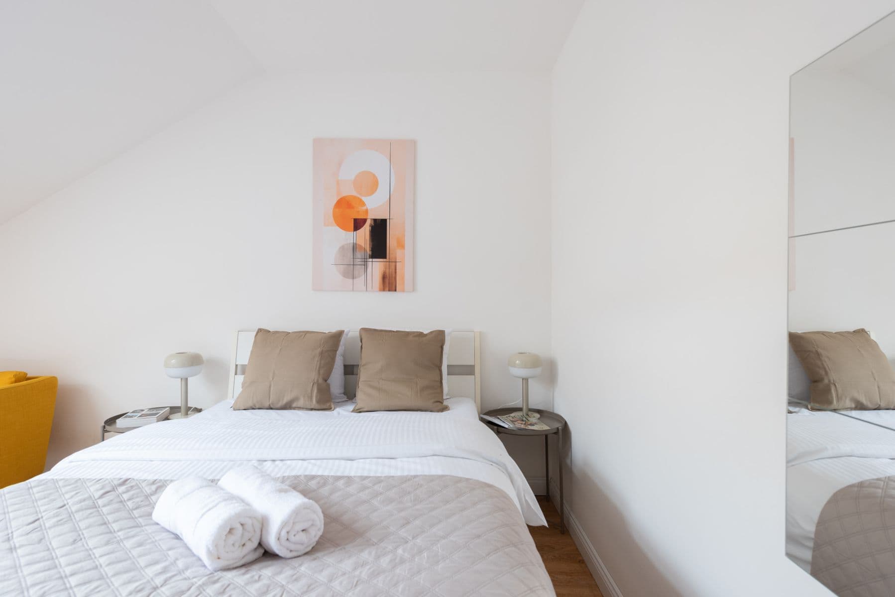 Pronájem bytu  75 m², Plzeňská, Praha, Praha