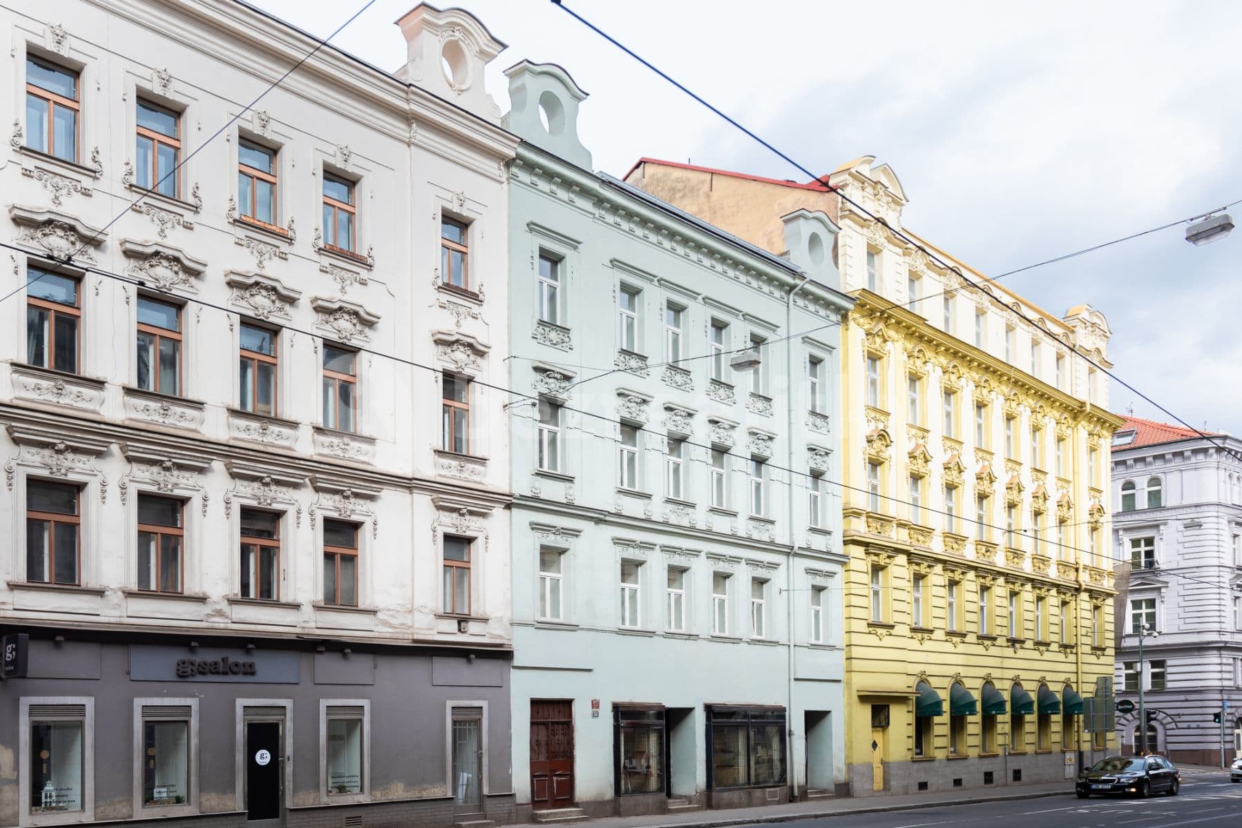 Pronájem bytu  75 m², Plzeňská, Praha, Praha