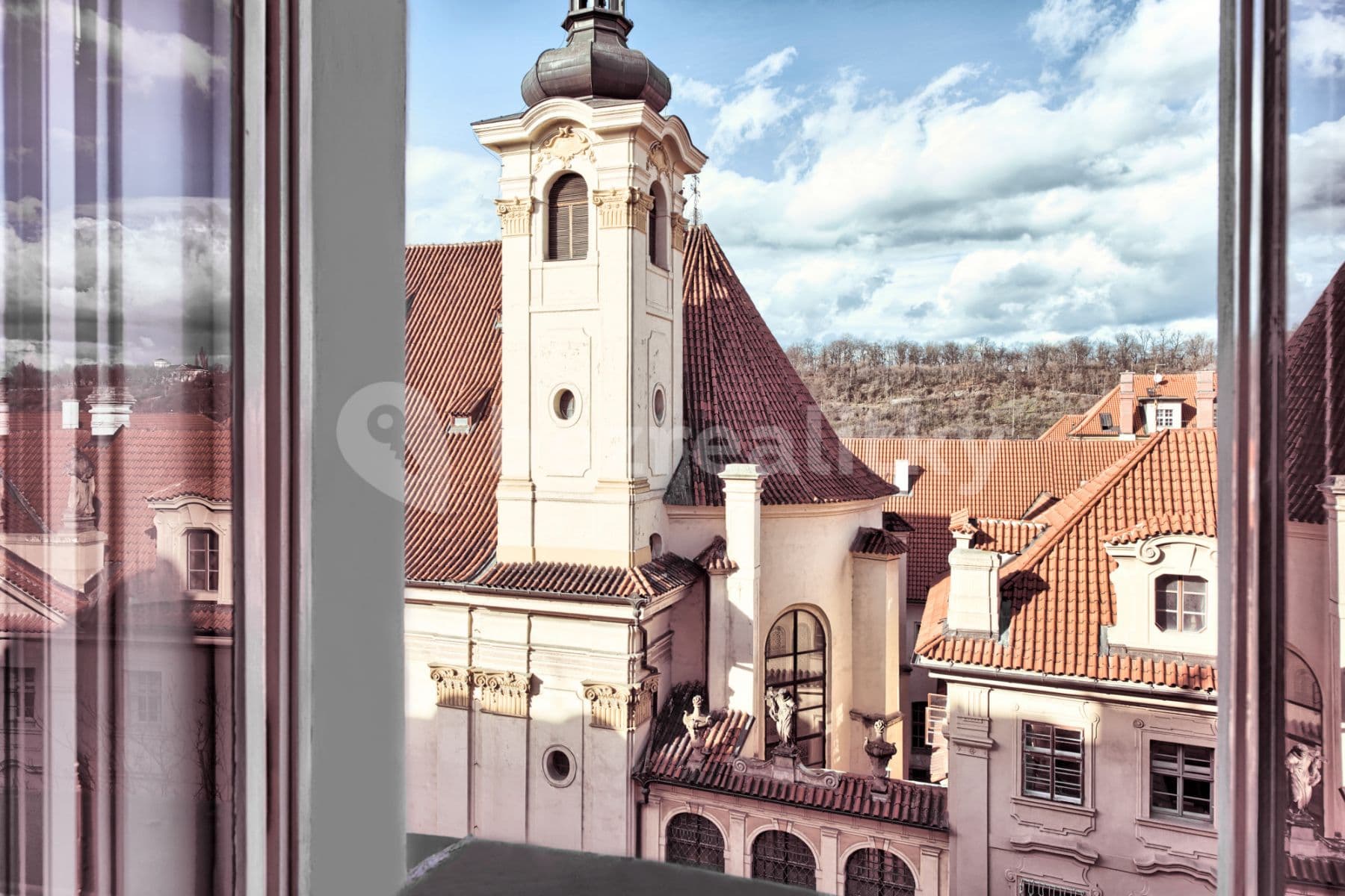 Pronájem bytu  100 m², U Milosrdných, Praha, Praha