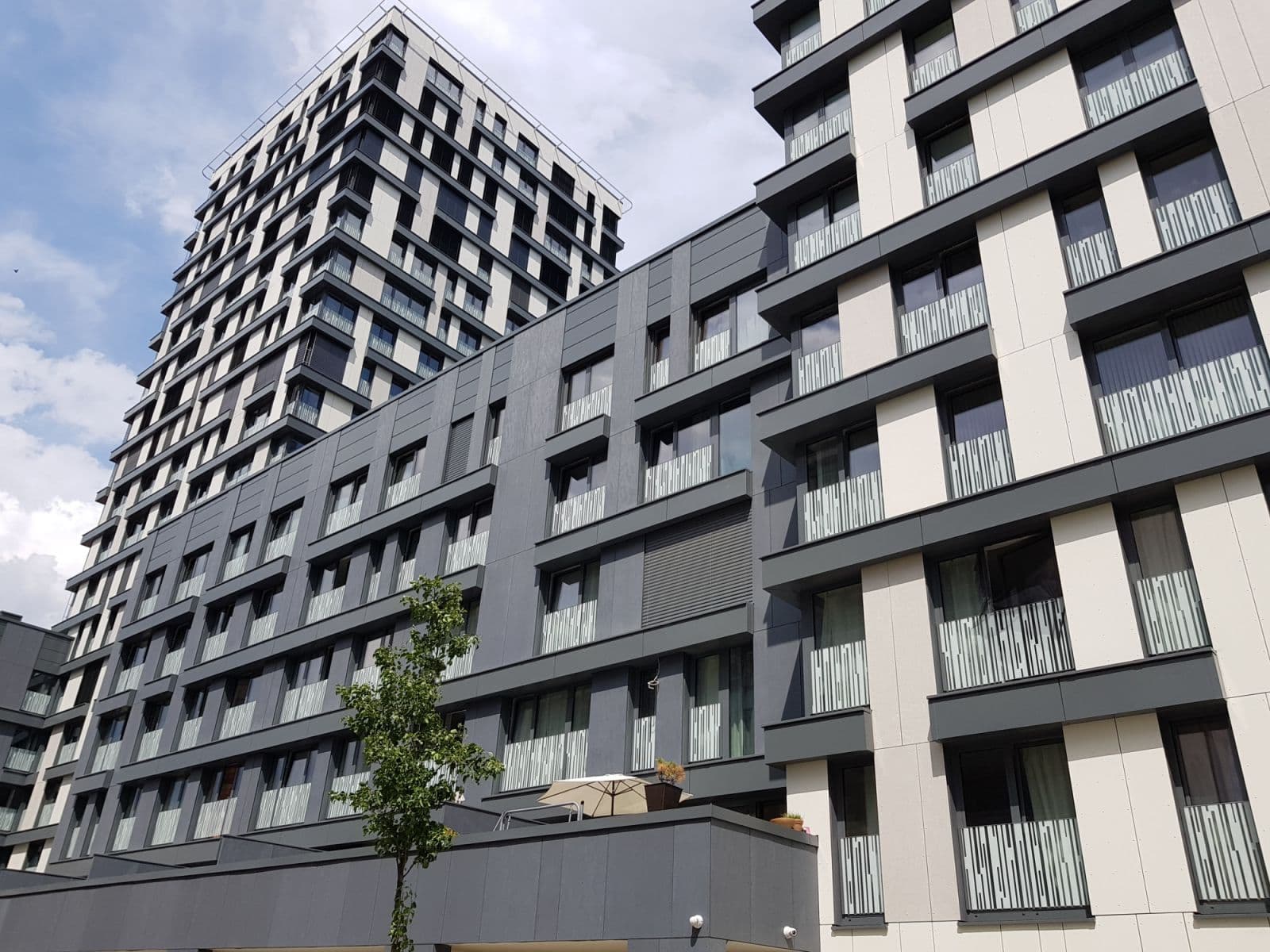 Pronájem bytu  42 m², Olšanská, Praha, Praha