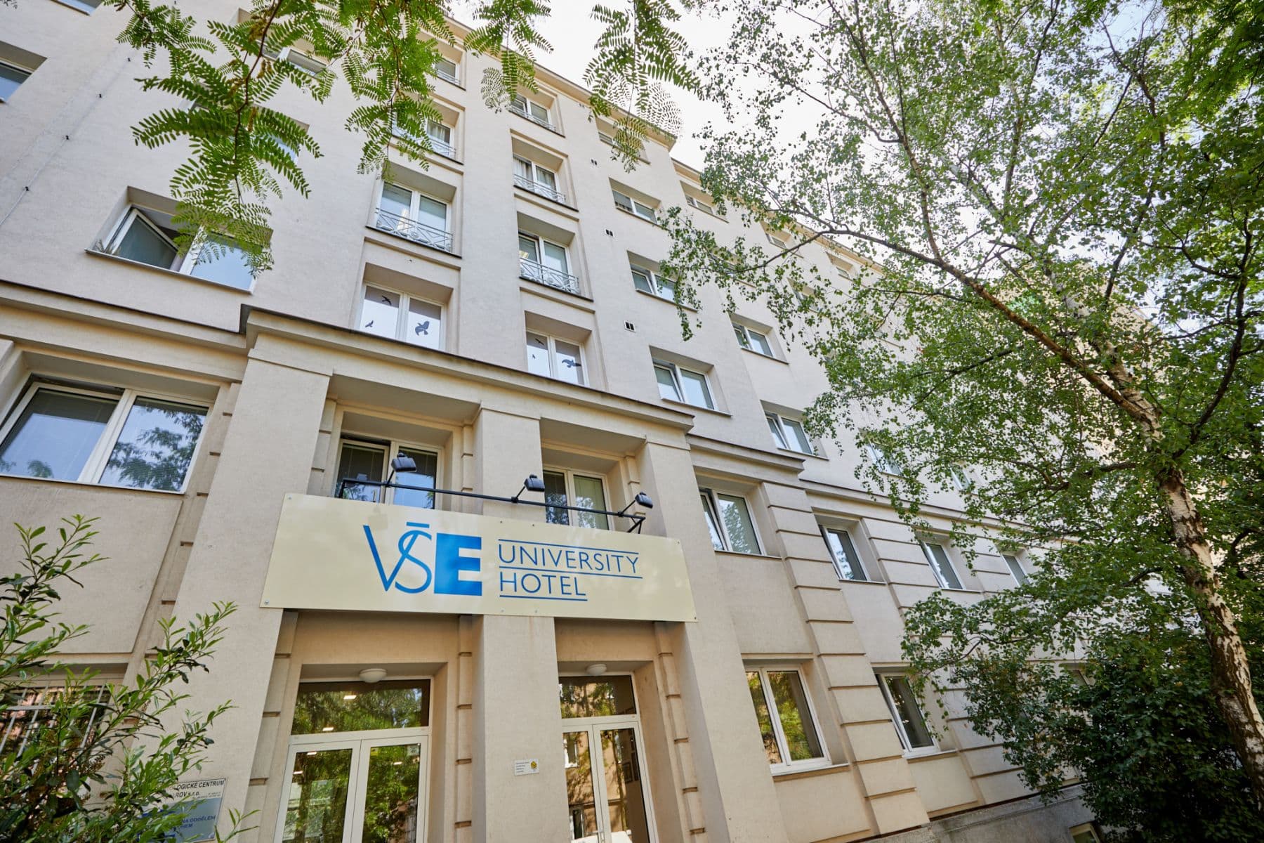 Pronájem bytu  30 m², Jeseniova, Praha, Praha