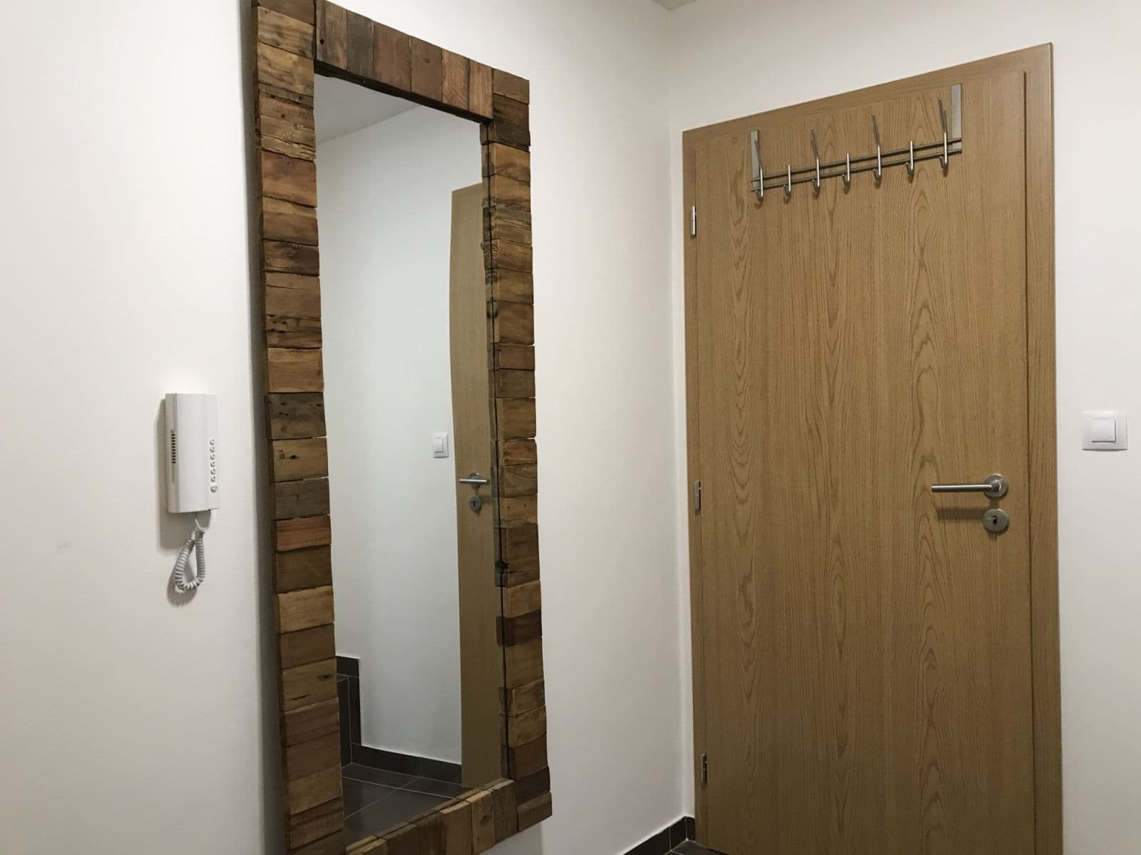 Pronájem bytu  30 m², Rostislavova, Praha, Praha
