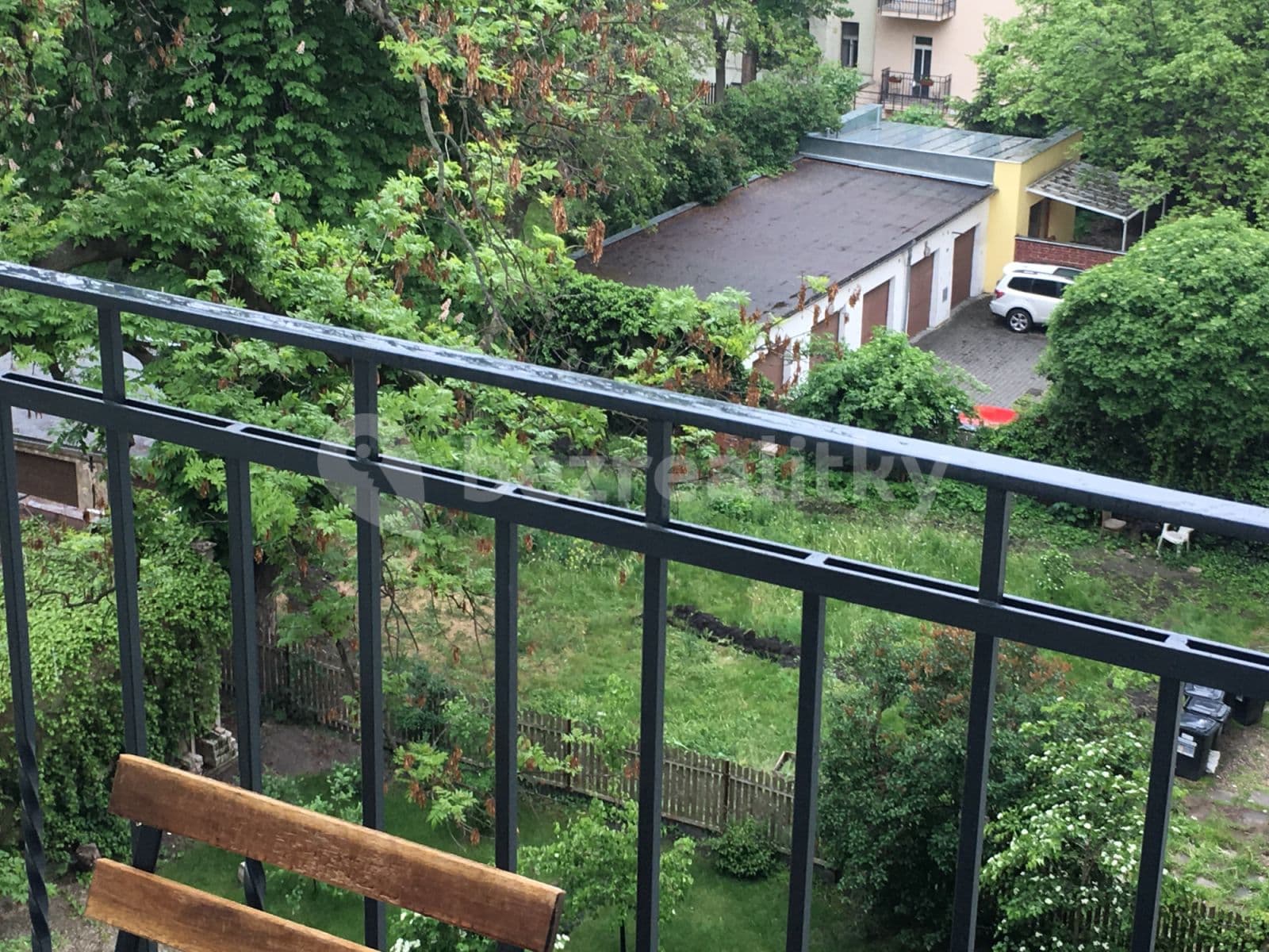 Pronájem bytu  29 m², Slavíkova, Praha, Praha