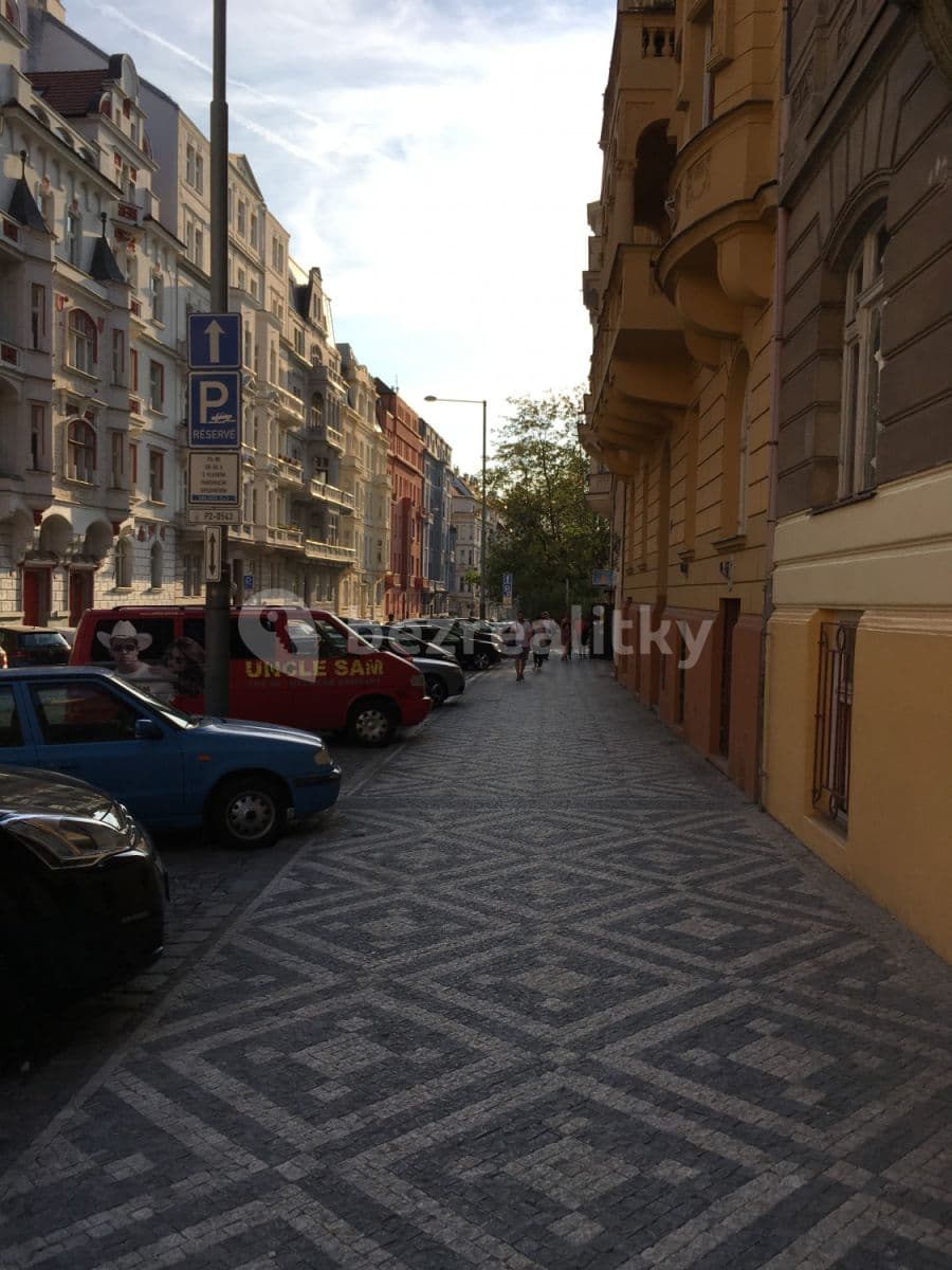 Pronájem bytu  79 m², Polská, Praha, Praha