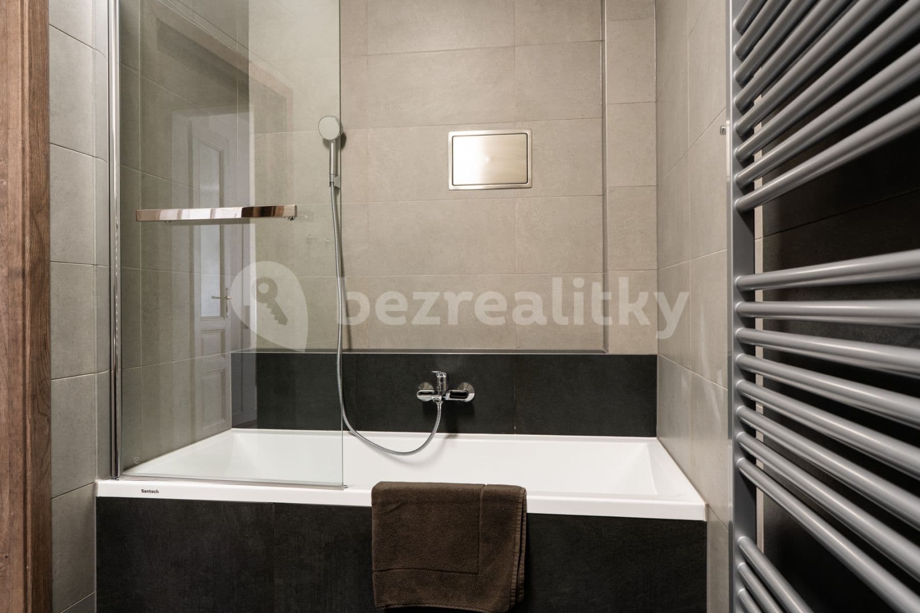 Pronájem bytu  79 m², Polská, Praha, Praha