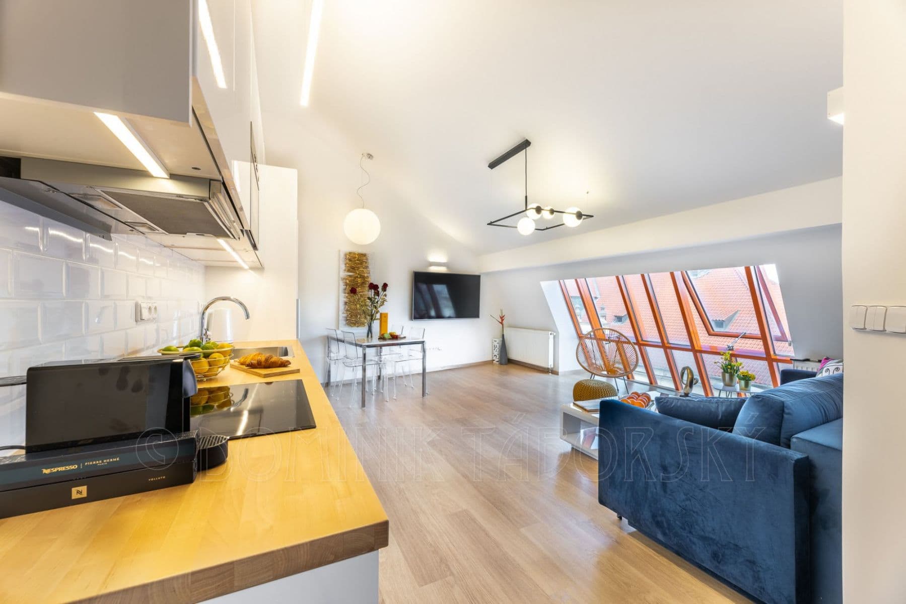 Pronájem bytu  75 m², Karlova, Praha, Praha