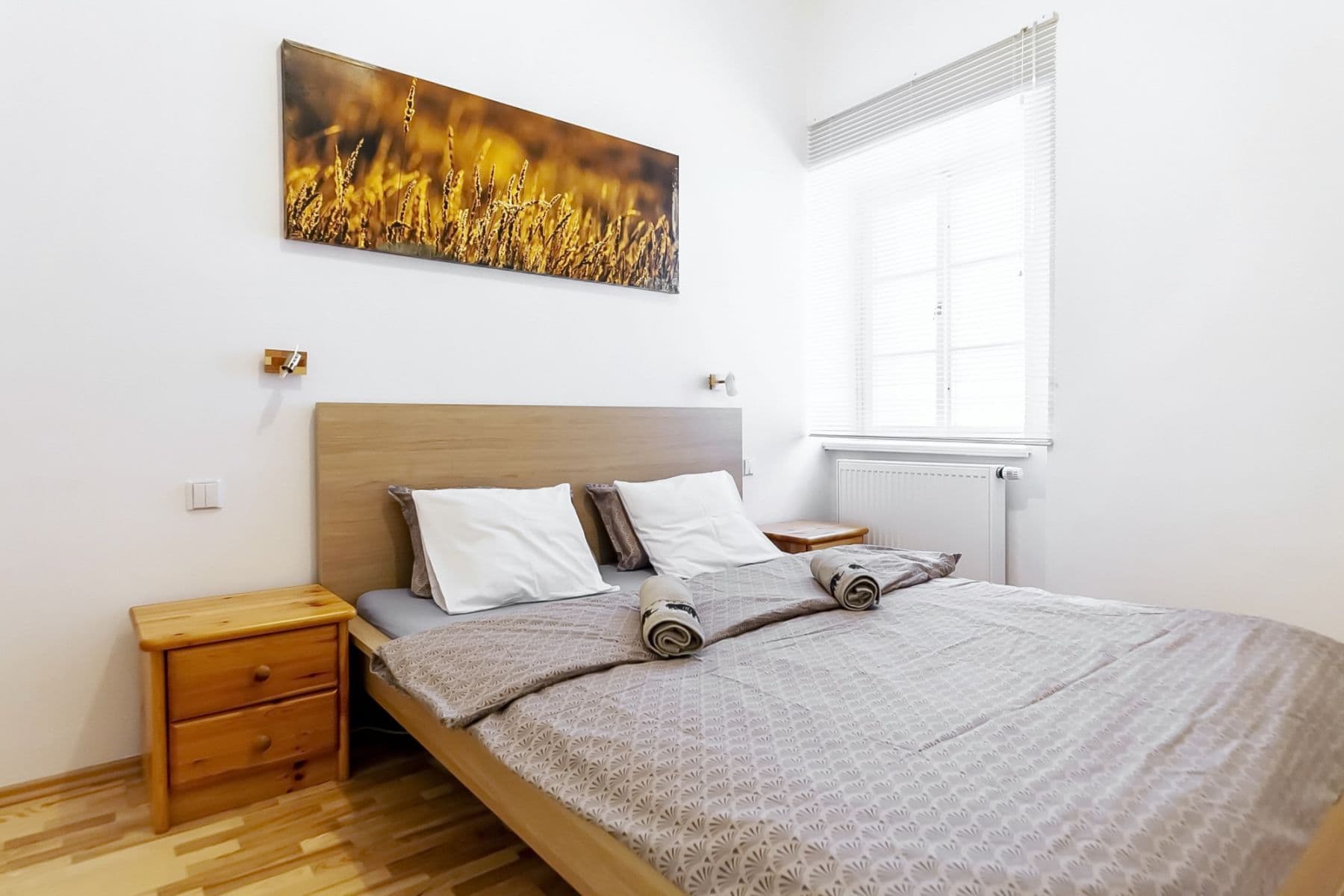 Pronájem bytu  50 m², U Obecního dvora, Praha, Praha