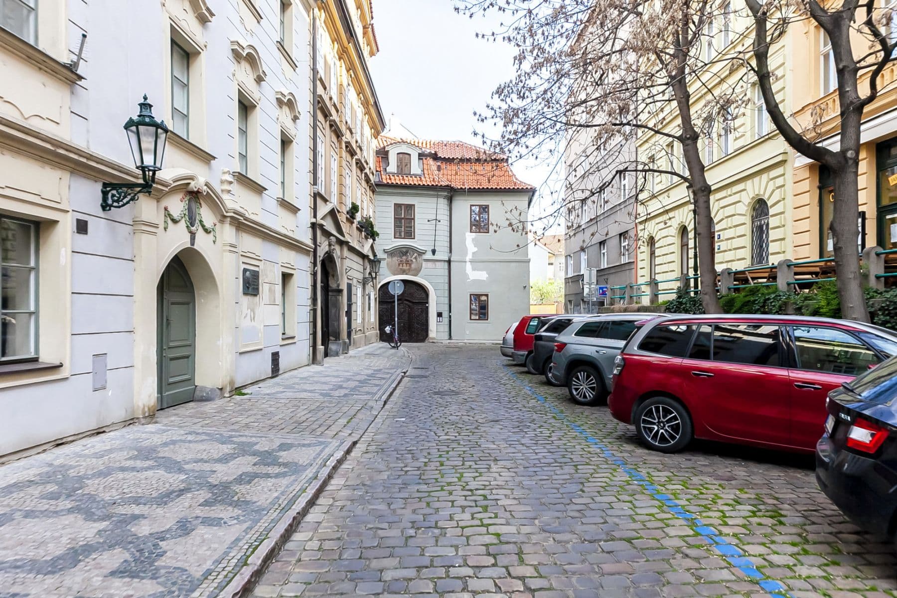 Pronájem bytu  50 m², U Obecního dvora, Praha, Praha