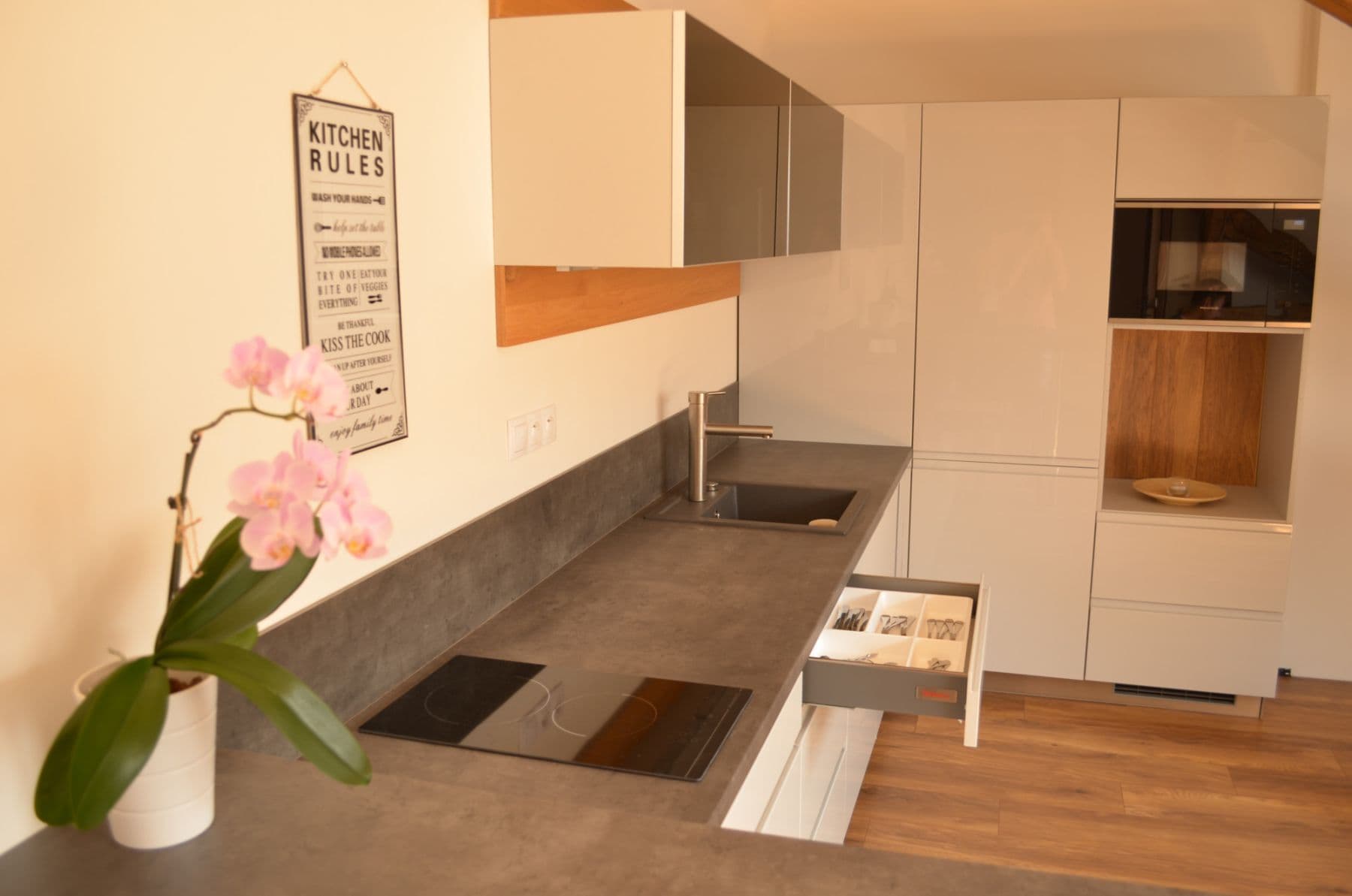 Pronájem bytu  55 m², Bulharská, Praha, Praha
