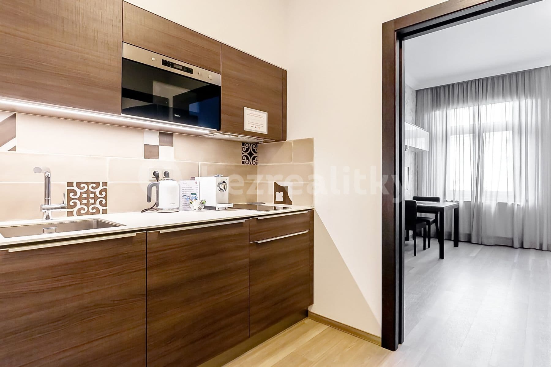 Pronájem bytu  30 m², Legerova, Praha, Praha