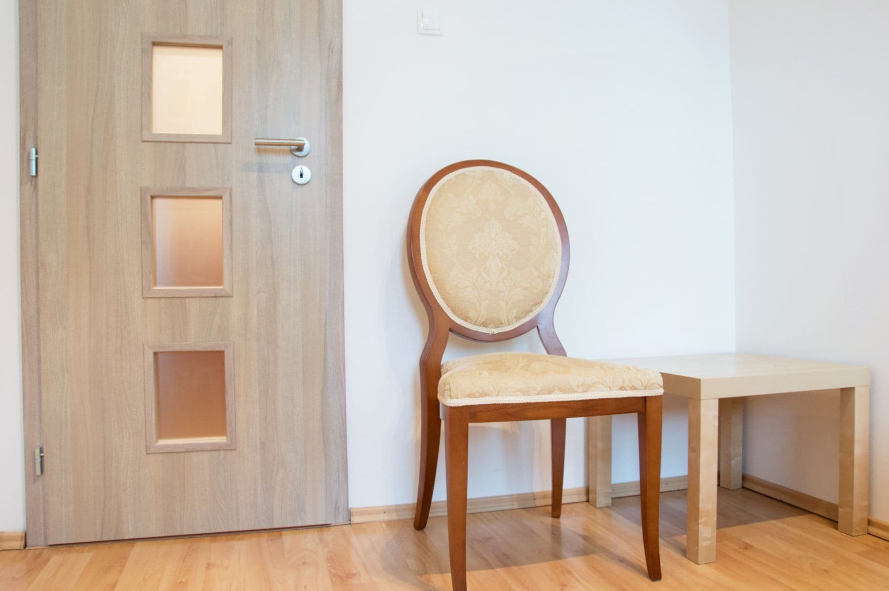 Pronájem bytu  30 m², Kúpeľná, Bratislava - mestská časť Staré Mesto, Bratislavský kraj