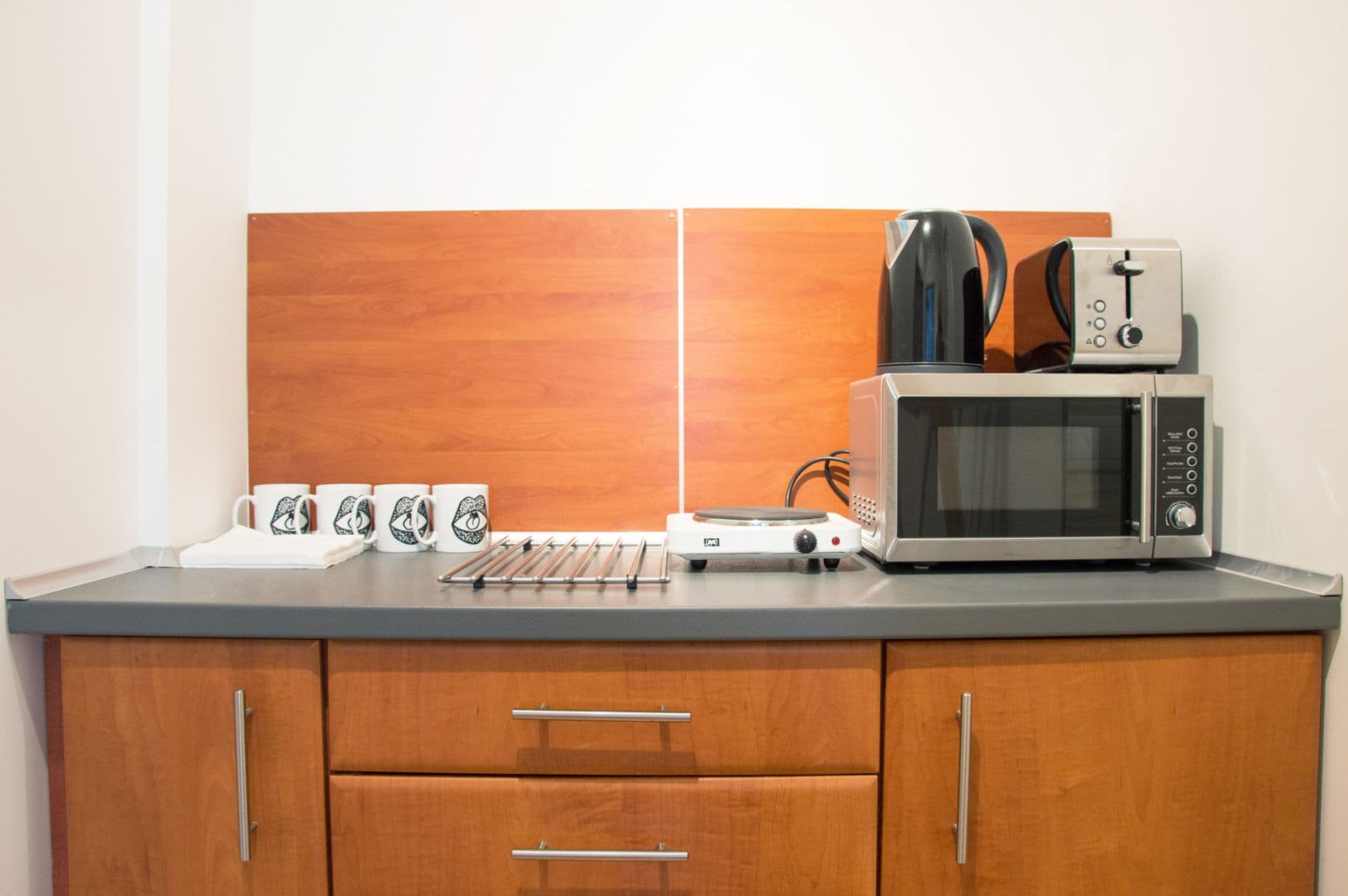 Pronájem bytu  30 m², Kúpeľná, Bratislava - mestská časť Staré Mesto, Bratislavský kraj