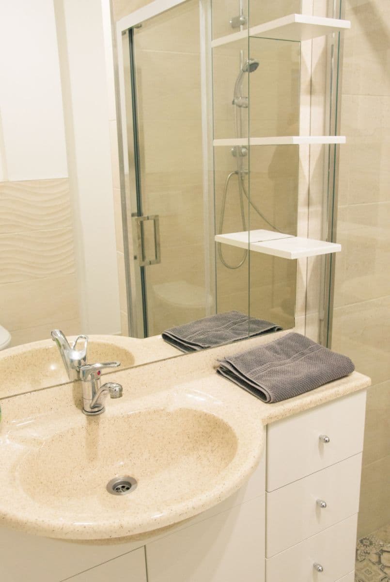 Pronájem bytu  30 m², Kúpeľná, Bratislava - mestská časť Staré Mesto, Bratislavský kraj