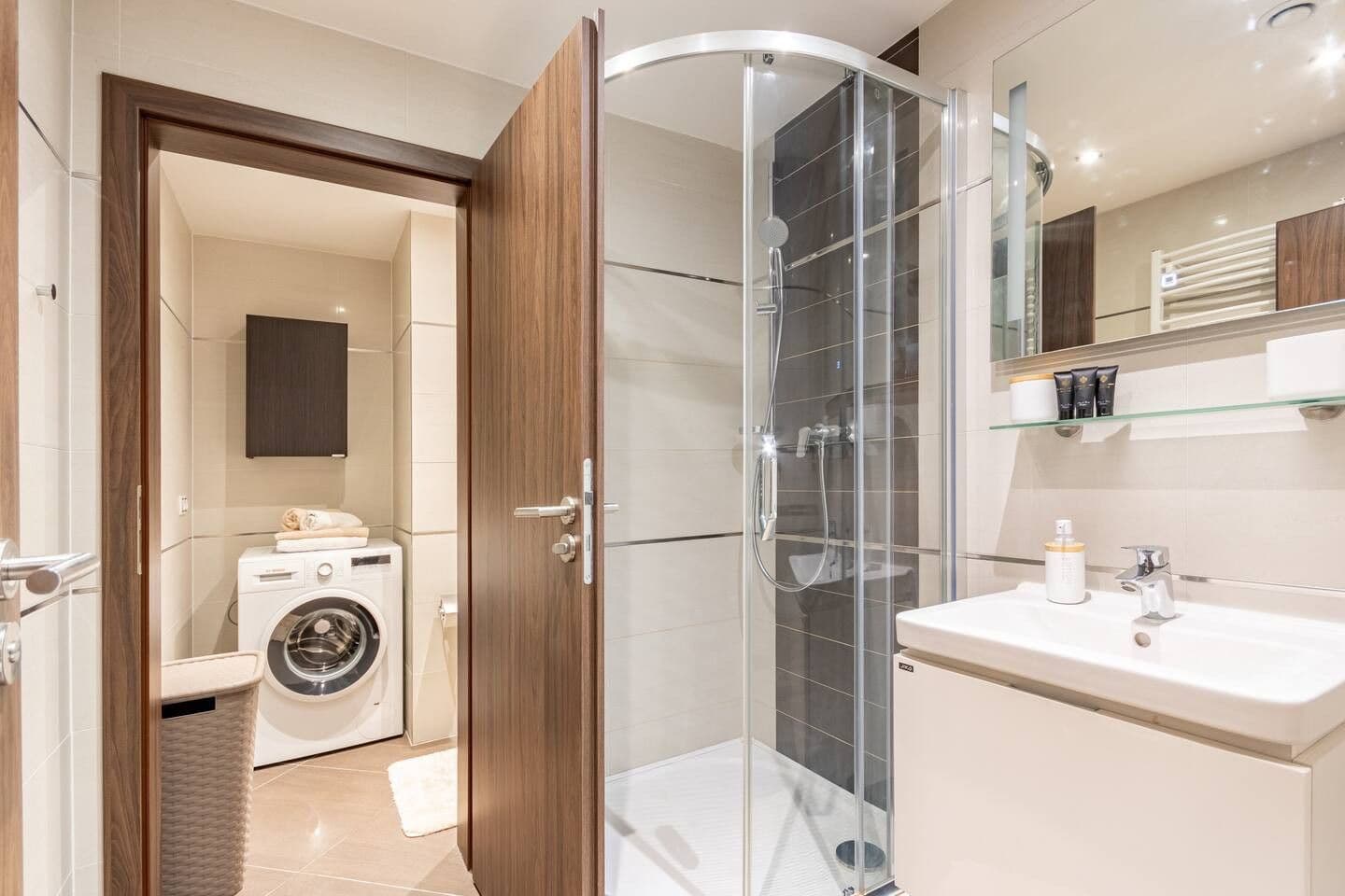 Pronájem bytu  39 m², Mozartova, Praha, Praha