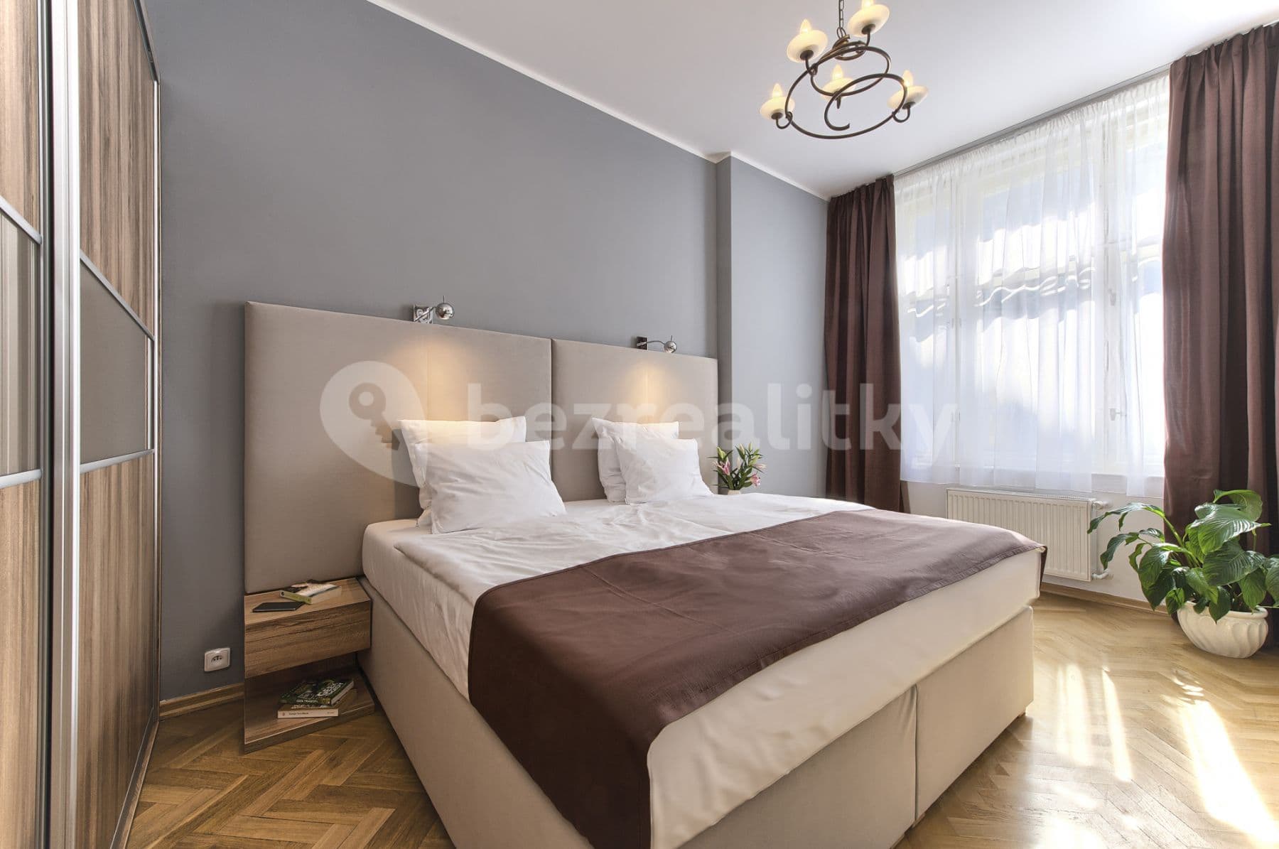 Pronájem bytu  111 m², Maiselova, Praha, Praha