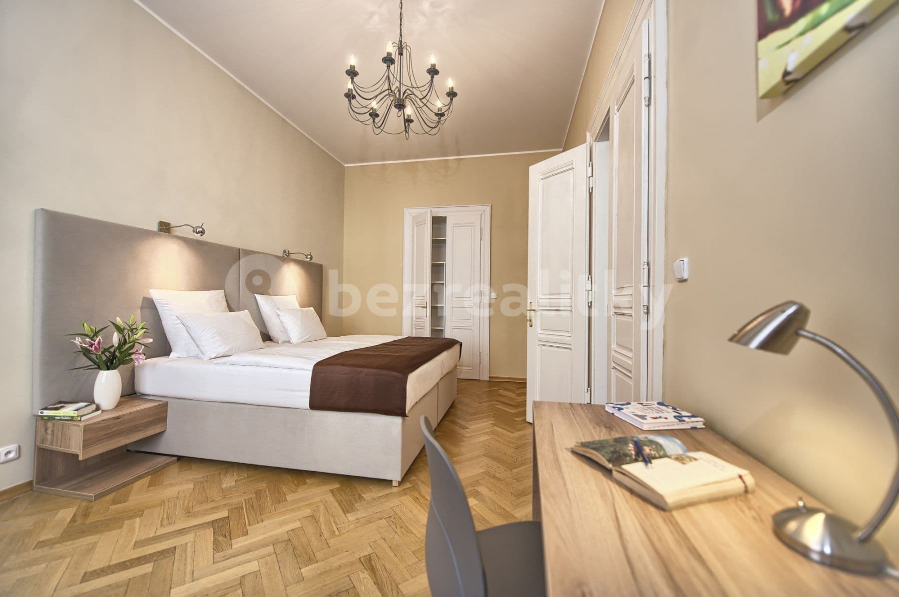 Pronájem bytu  111 m², Maiselova, Praha, Praha