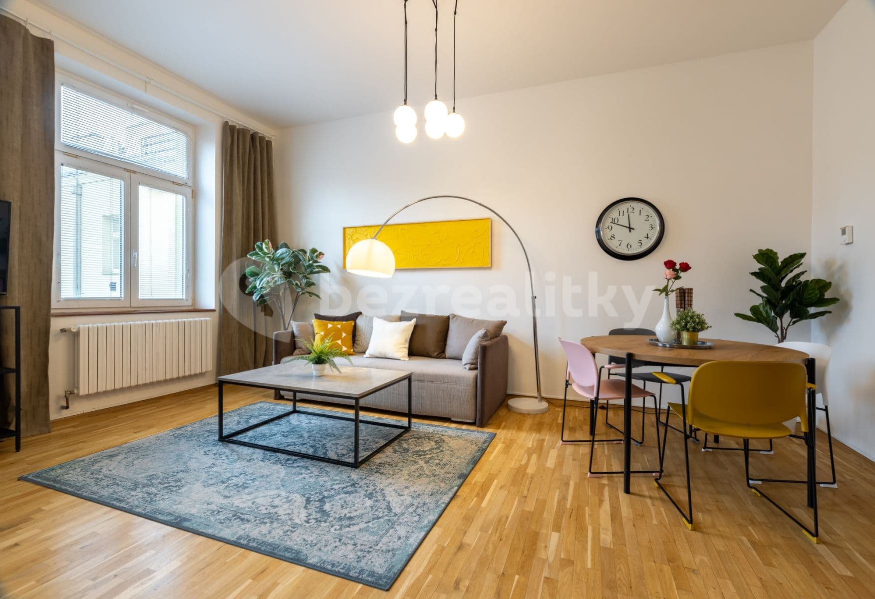 Pronájem bytu  160 m², Ruská, Praha, Praha