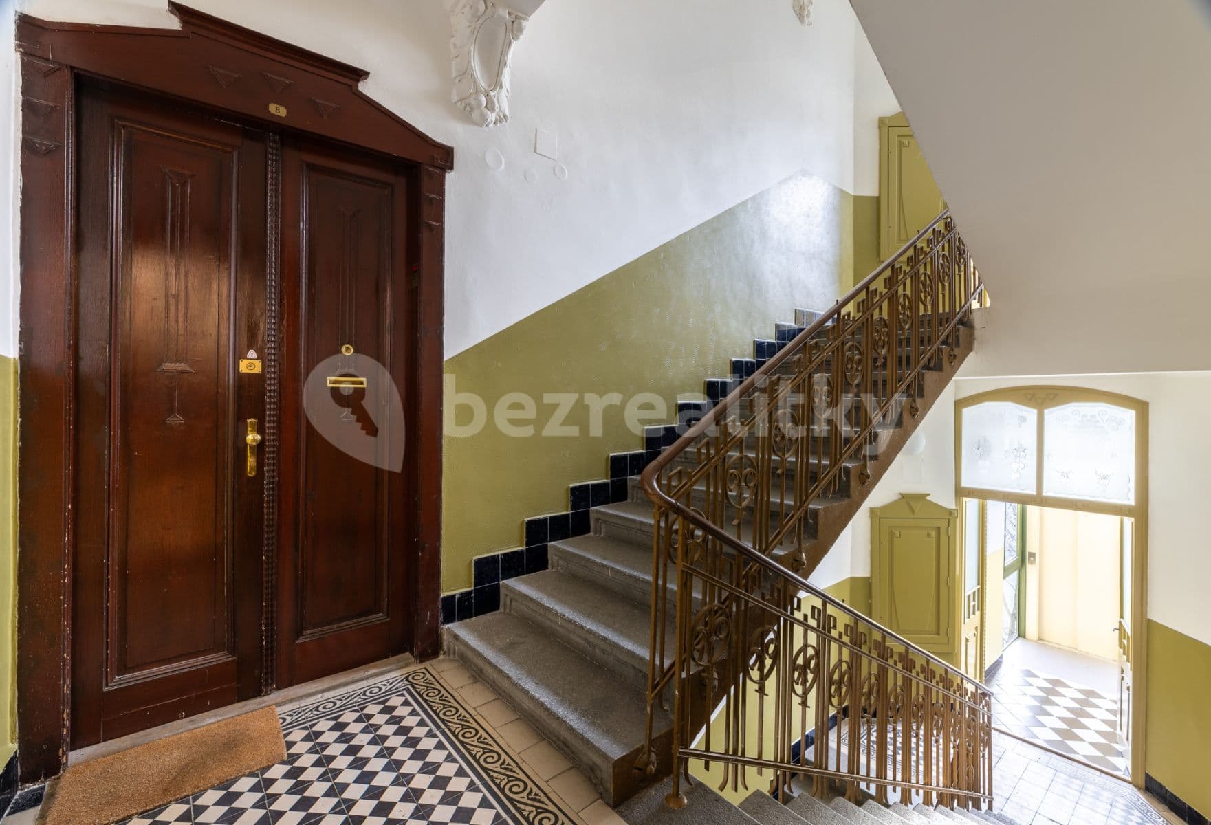 Pronájem bytu  160 m², Ruská, Praha, Praha