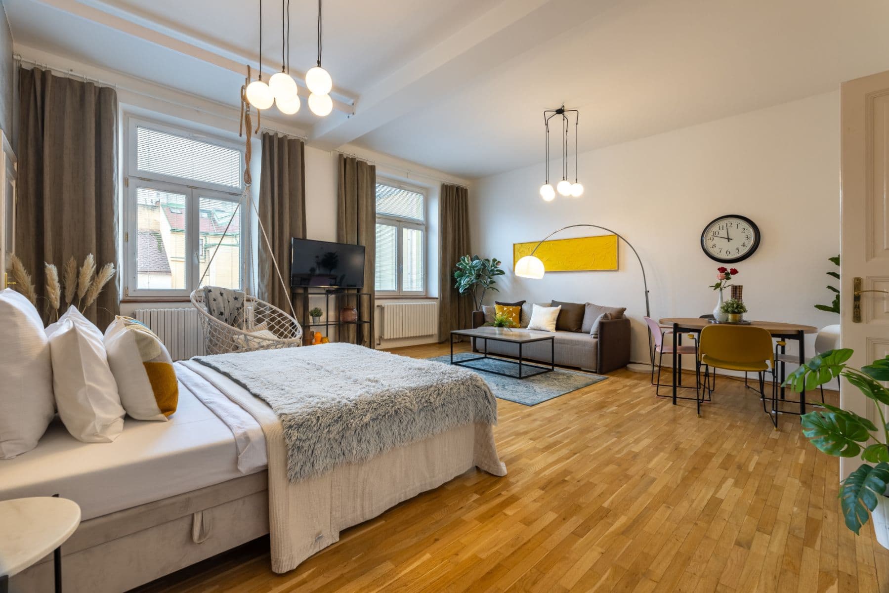 Pronájem bytu  160 m², Ruská, Praha, Praha