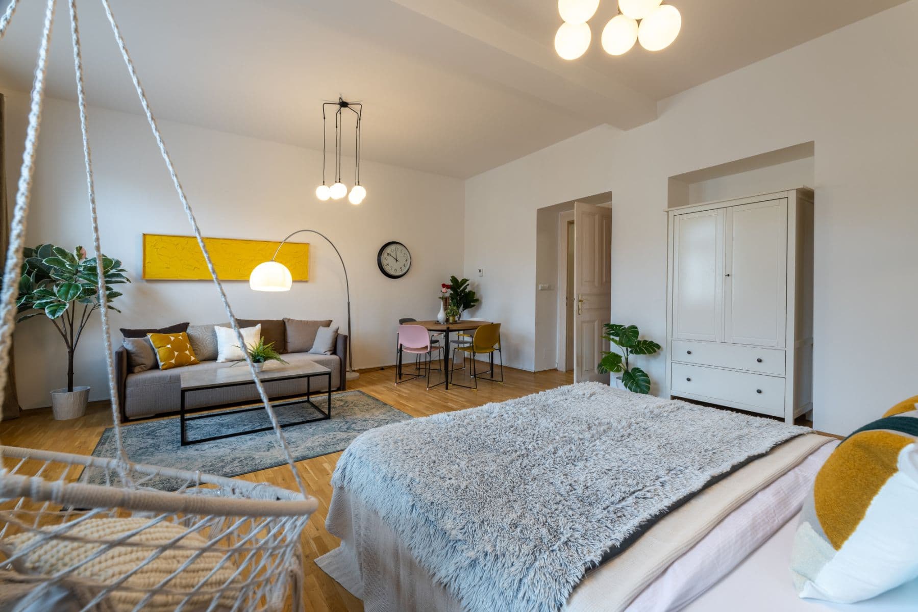 Pronájem bytu  160 m², Ruská, Praha, Praha
