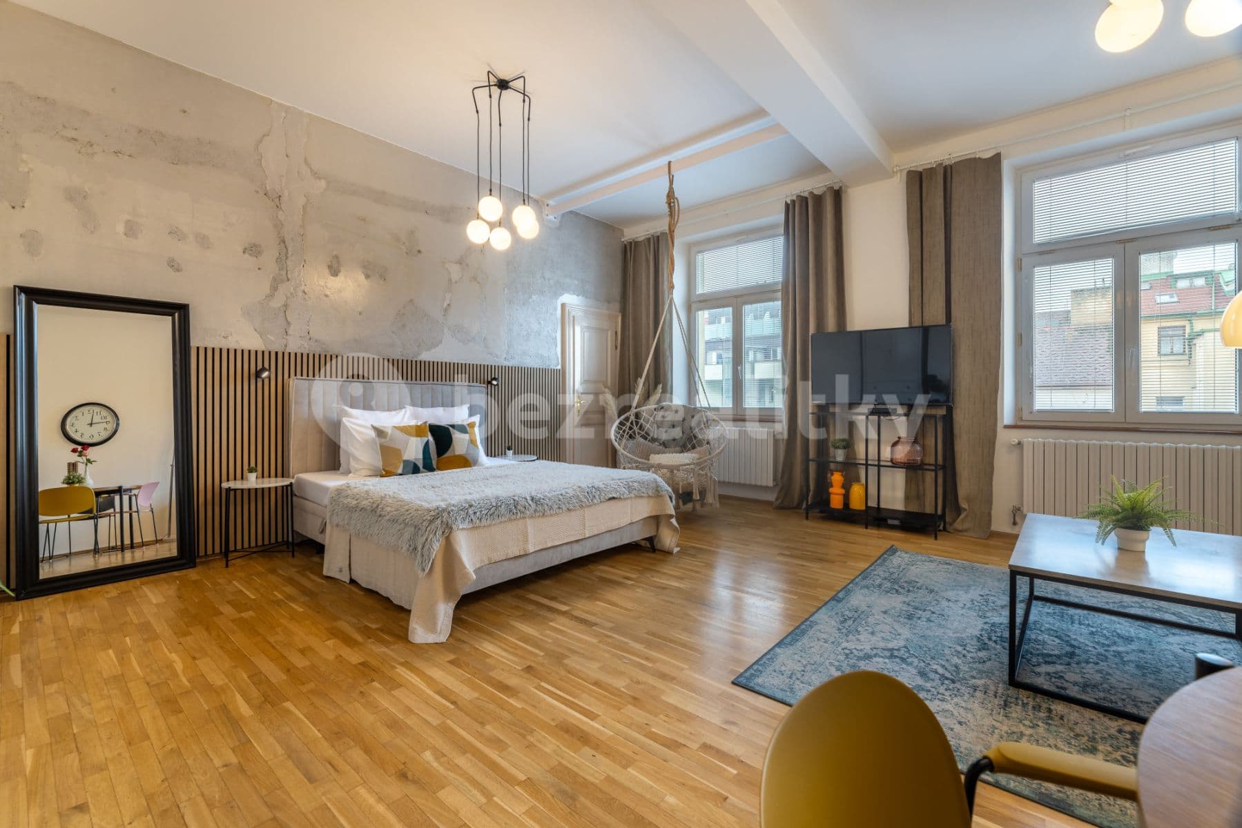 Pronájem bytu  160 m², Ruská, Praha, Praha