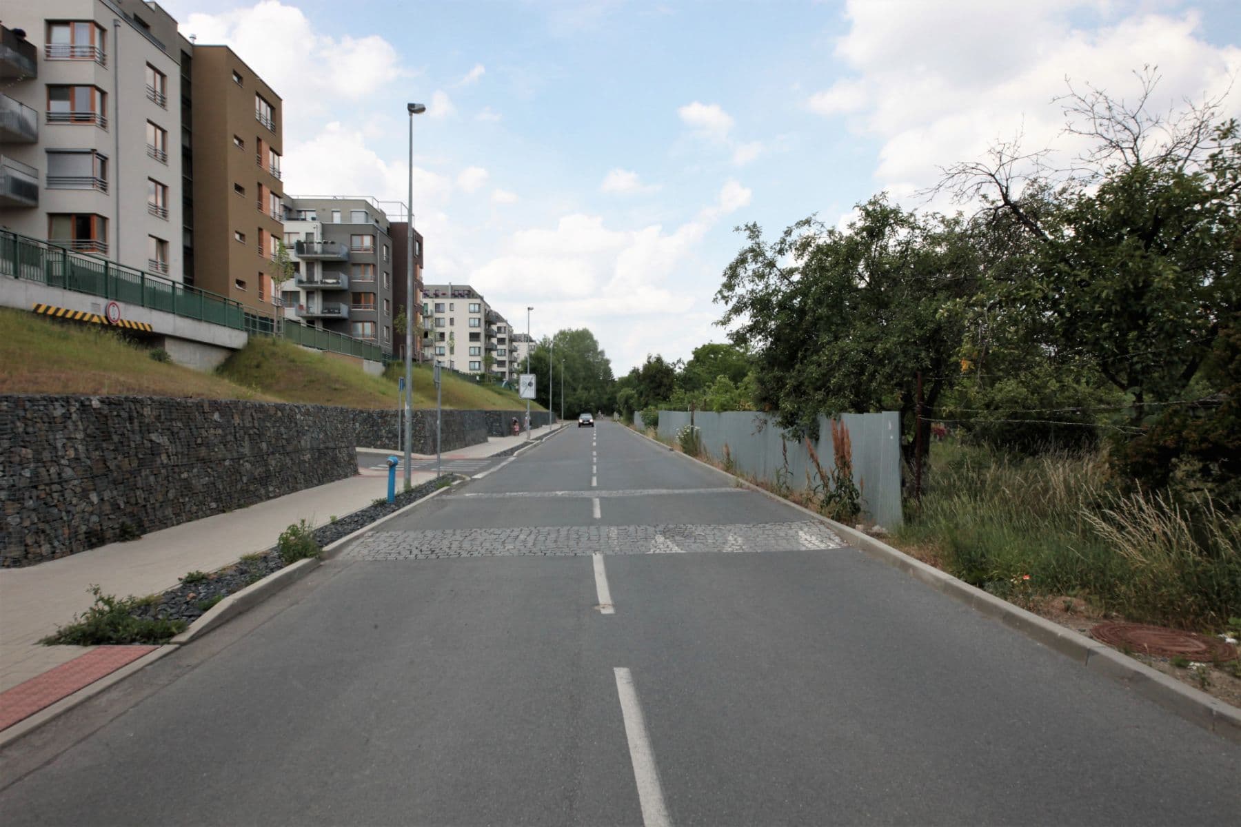 Pronájem bytu  35 m², Modrého, Praha, Praha