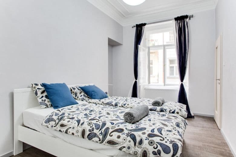 Pronájem bytu  80 m², Plaská, Praha, Praha