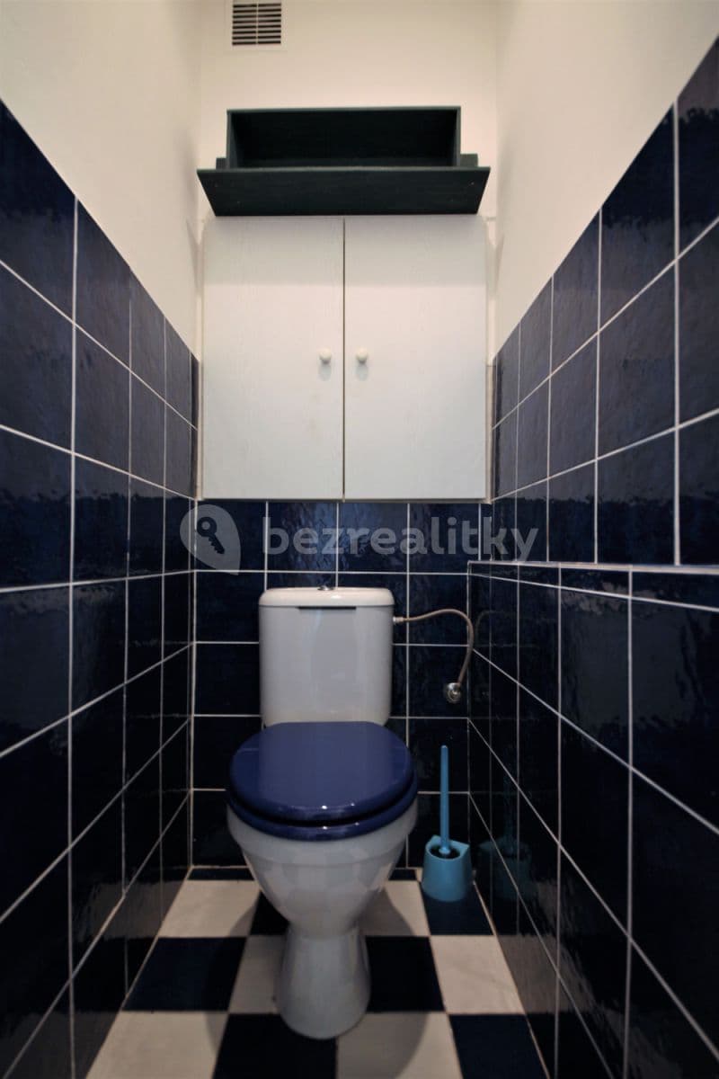 Pronájem bytu  53 m², Arabská, Praha, Praha