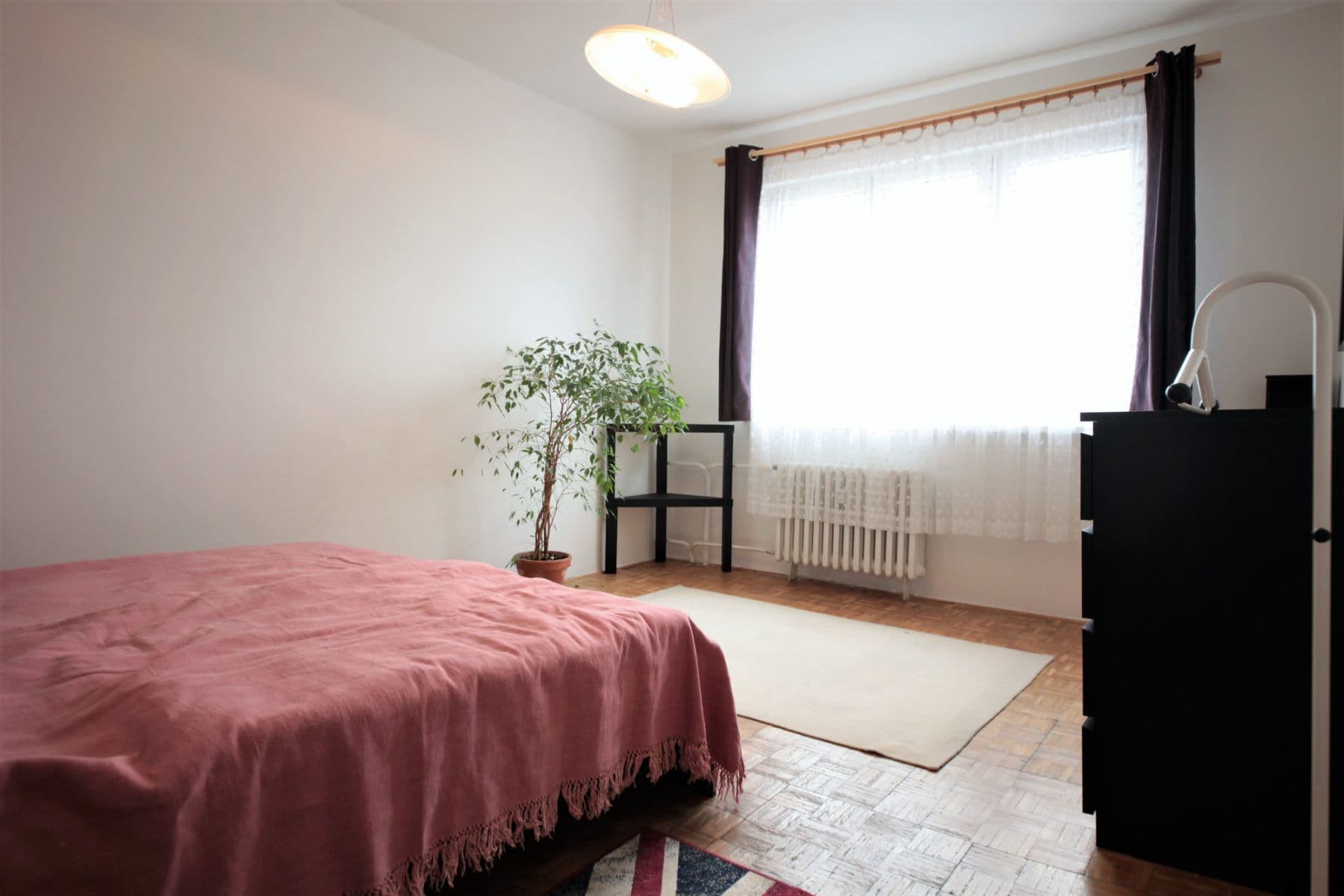 Pronájem bytu  53 m², Arabská, Praha, Praha