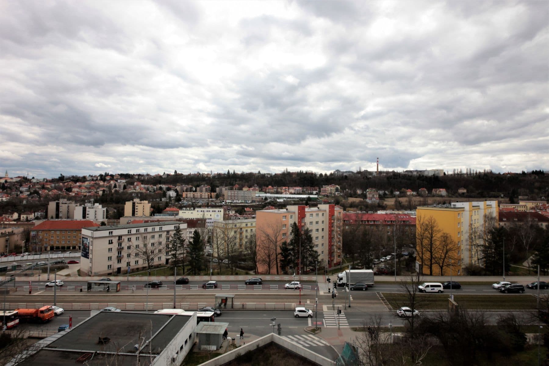 Pronájem bytu  53 m², Arabská, Praha, Praha