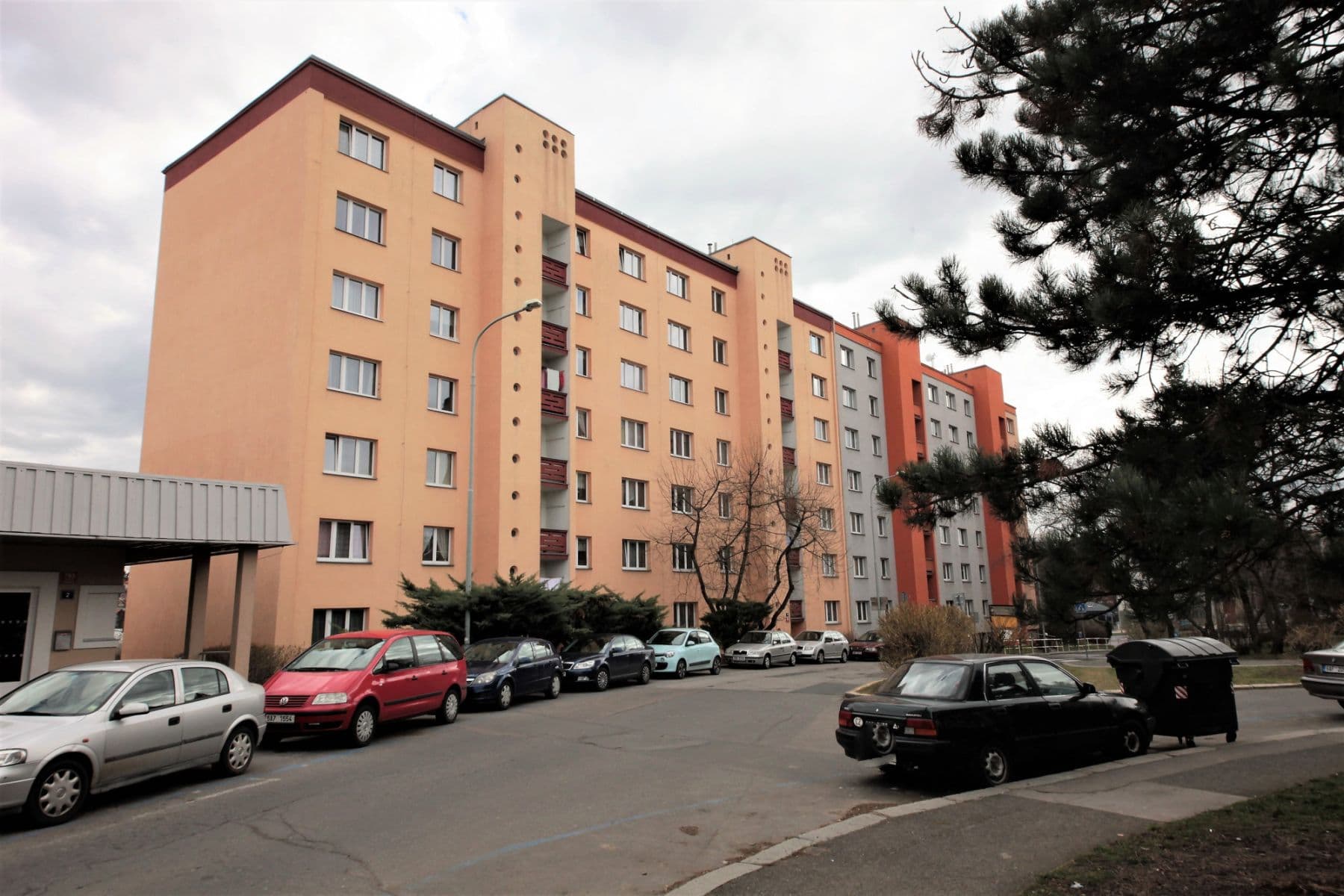 Pronájem bytu  53 m², Arabská, Praha, Praha