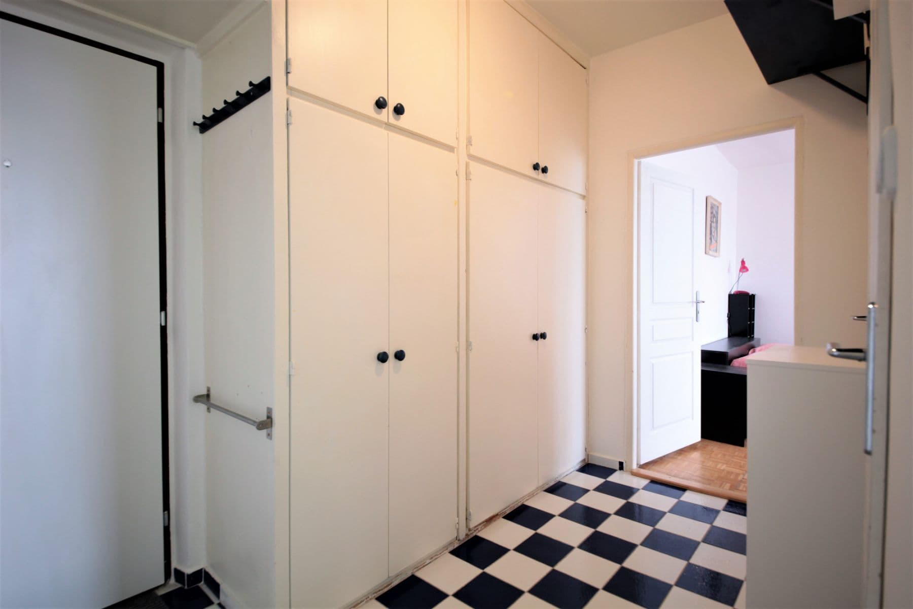 Pronájem bytu  53 m², Arabská, Praha, Praha