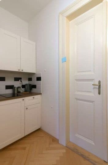 Pronájem bytu  90 m², Blanická, Praha, Praha