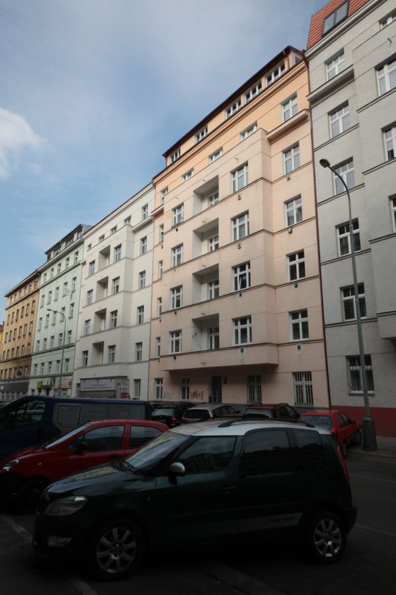 Pronájem bytu  40 m², Buchovcova, Praha, Praha