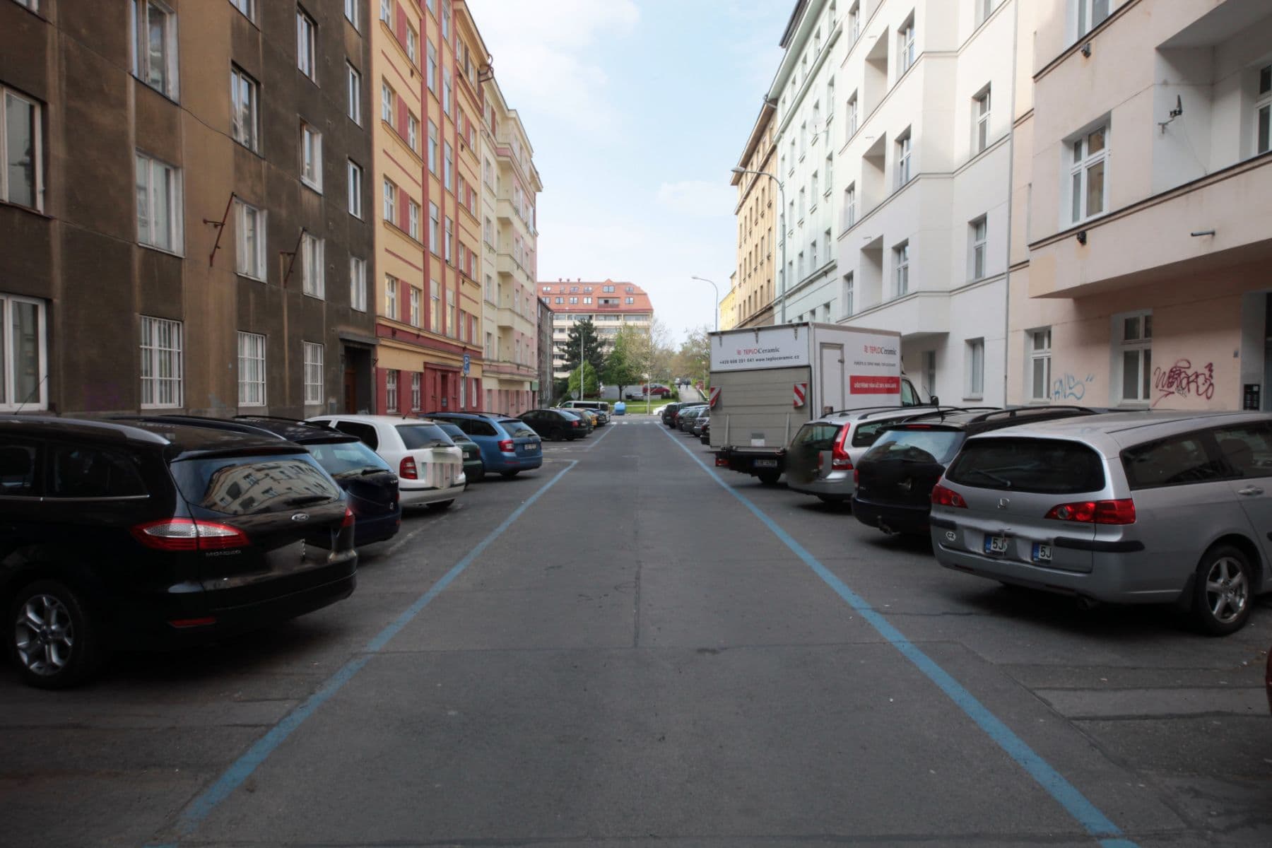 Pronájem bytu  40 m², Buchovcova, Praha, Praha