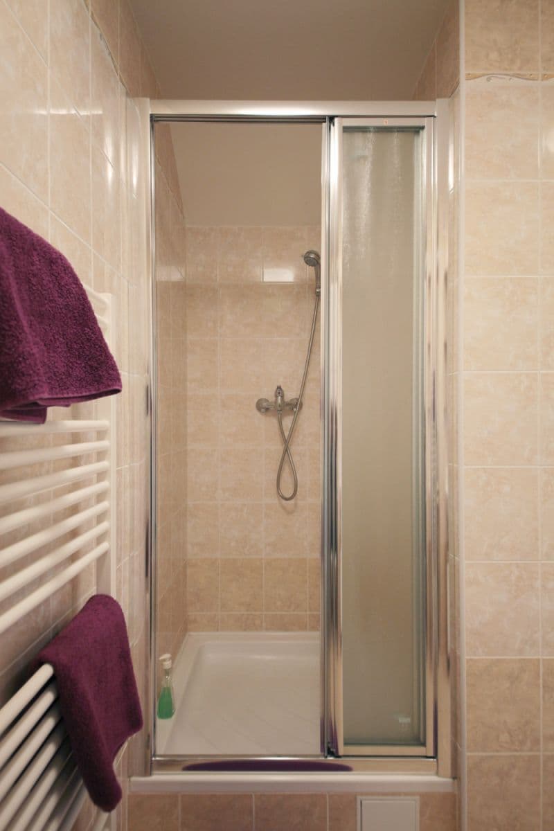Pronájem bytu  40 m², Buchovcova, Praha, Praha