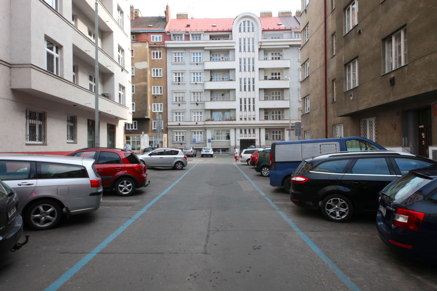 Pronájem bytu  40 m², Buchovcova, Praha, Praha