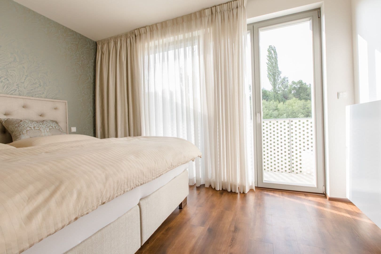 Pronájem bytu  120 m², Hartigova, Praha, Praha