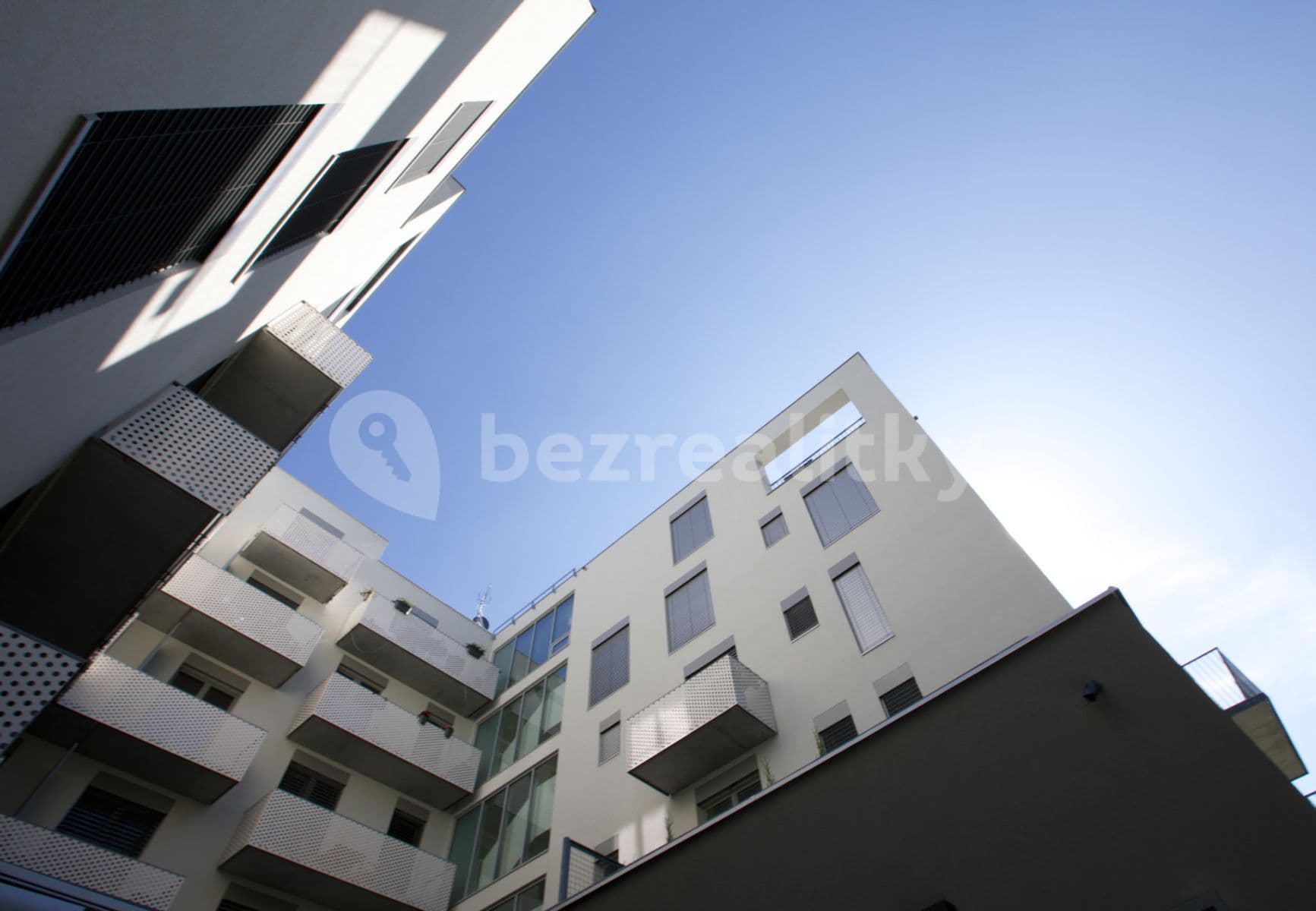 Pronájem bytu  120 m², Hartigova, Praha, Praha